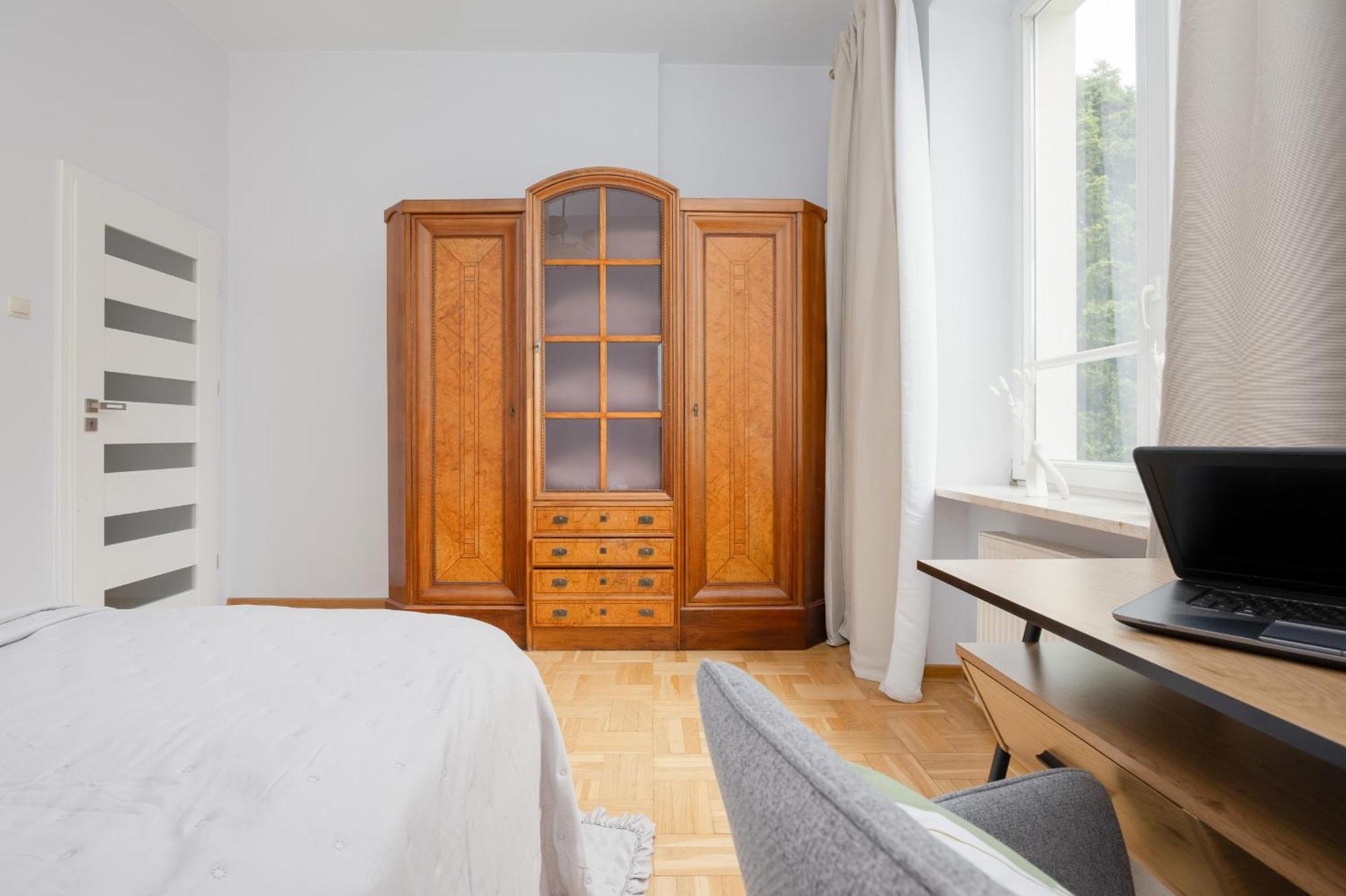 Elegant Filtry With Parking In By Renters *