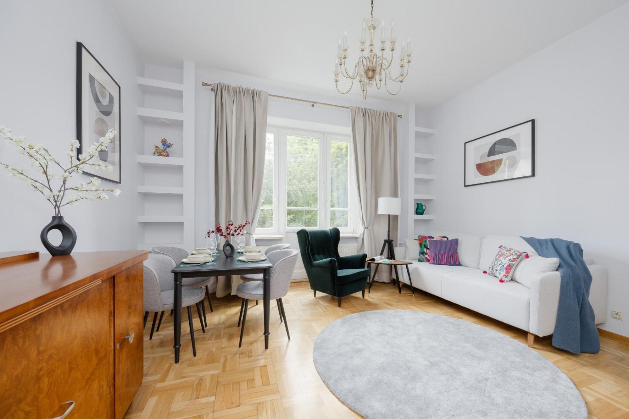 Elegant Filtry With Parking In By Renters *