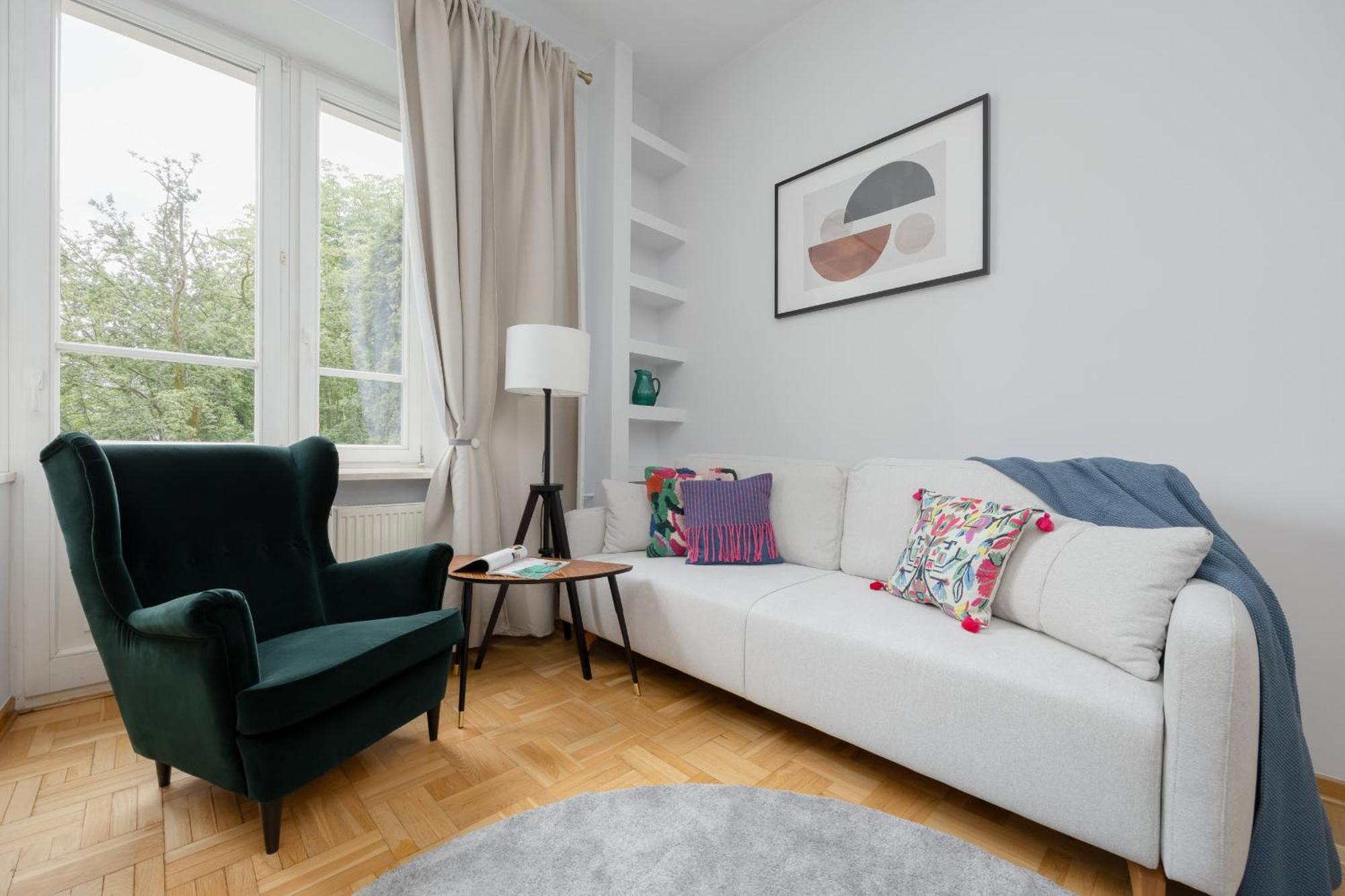 Elegant Filtry With Parking In By Renters