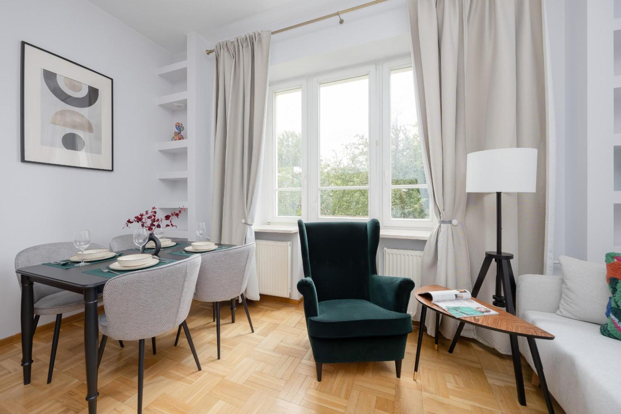 Elegant Filtry With Parking In By Renters Apartment
