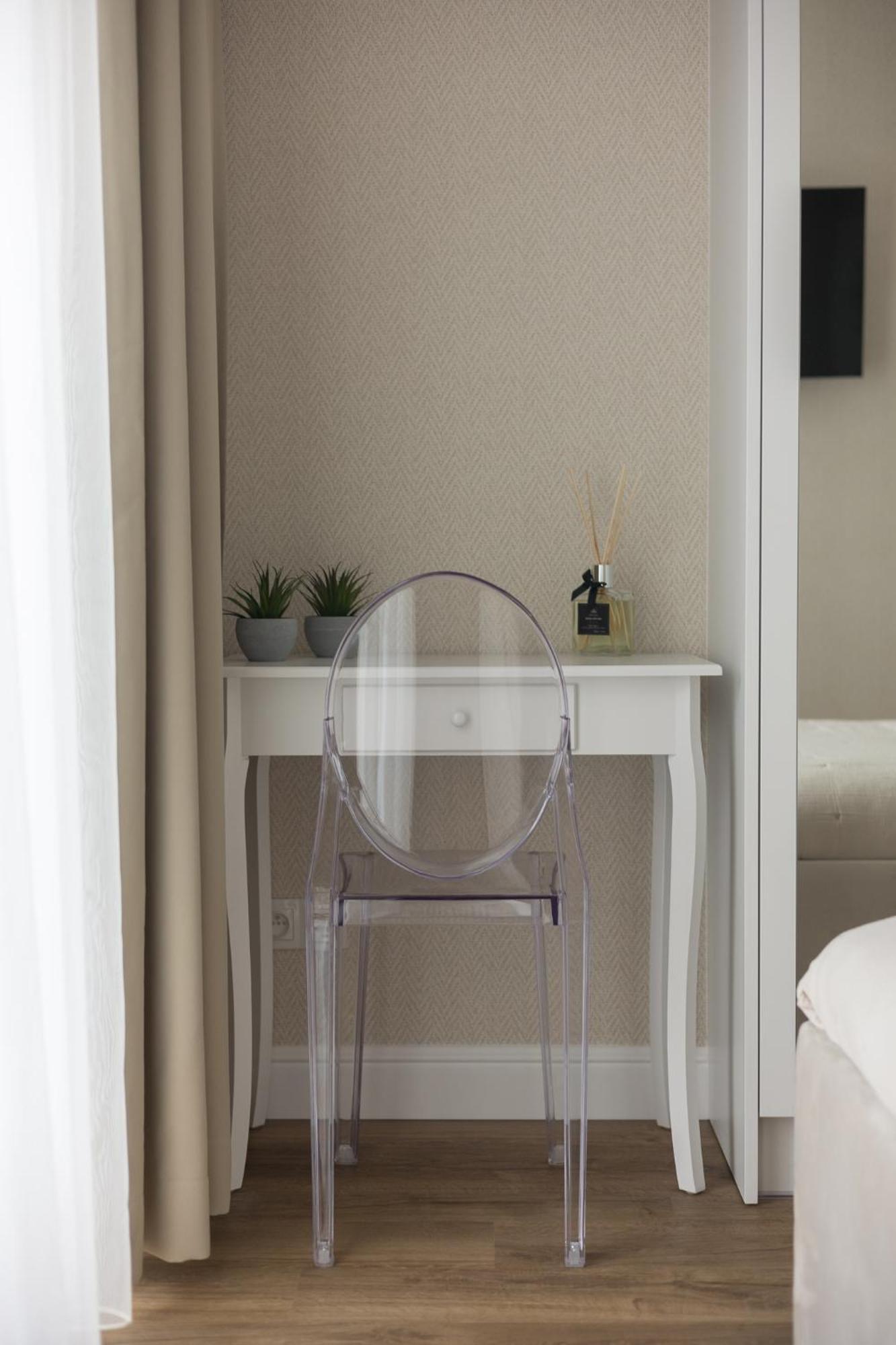 Crystal Premium Căn hộ Warsaw
