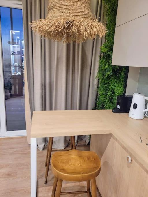 Jungle Apartment *