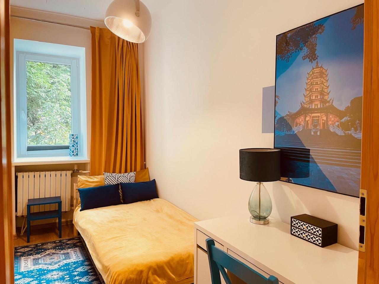 Luxury 4-bedroom In Centre - Self-check In & Fast Wifi * Warsaw