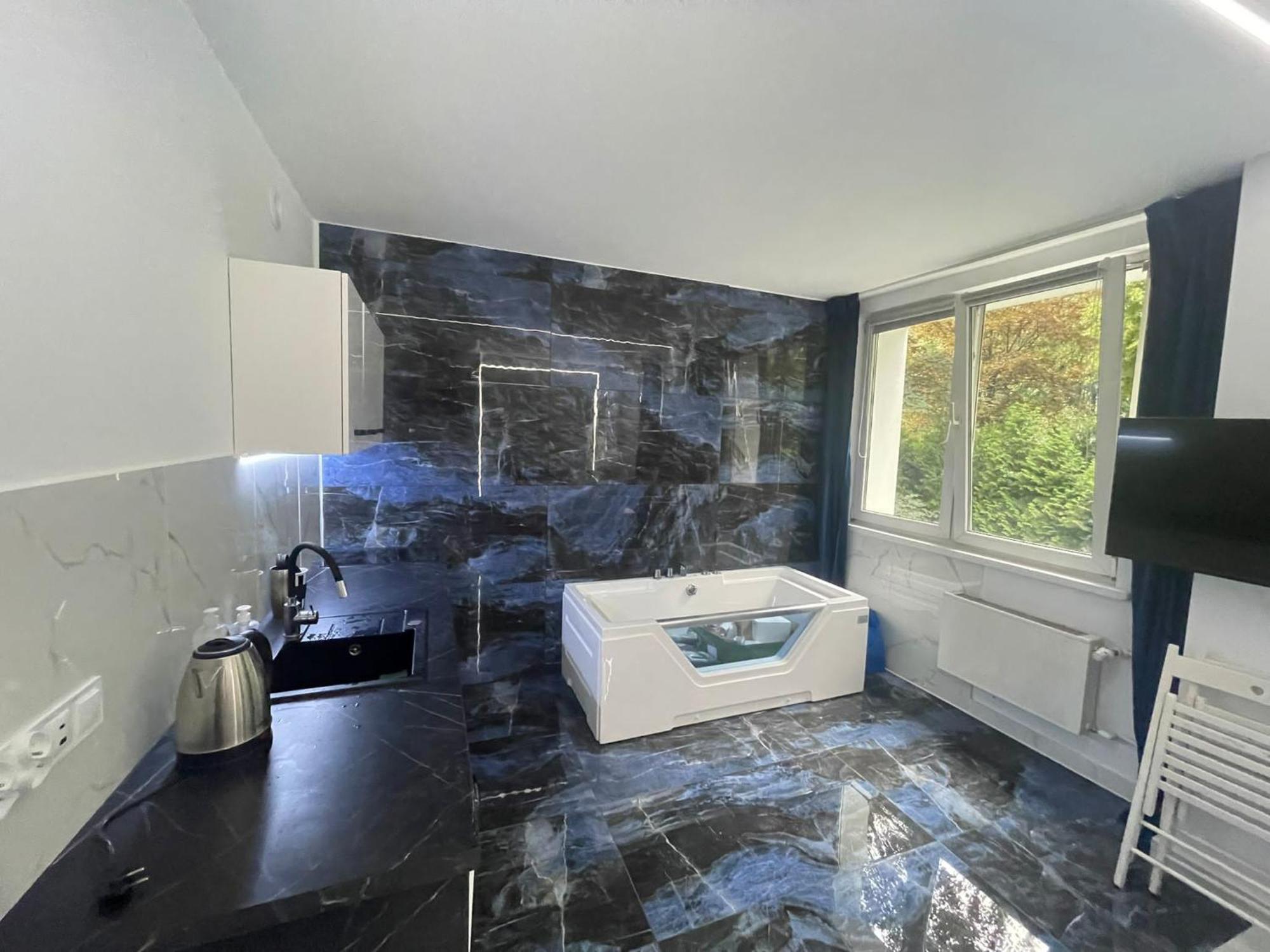 Yourapart Karmelicka Z Jacuzzi