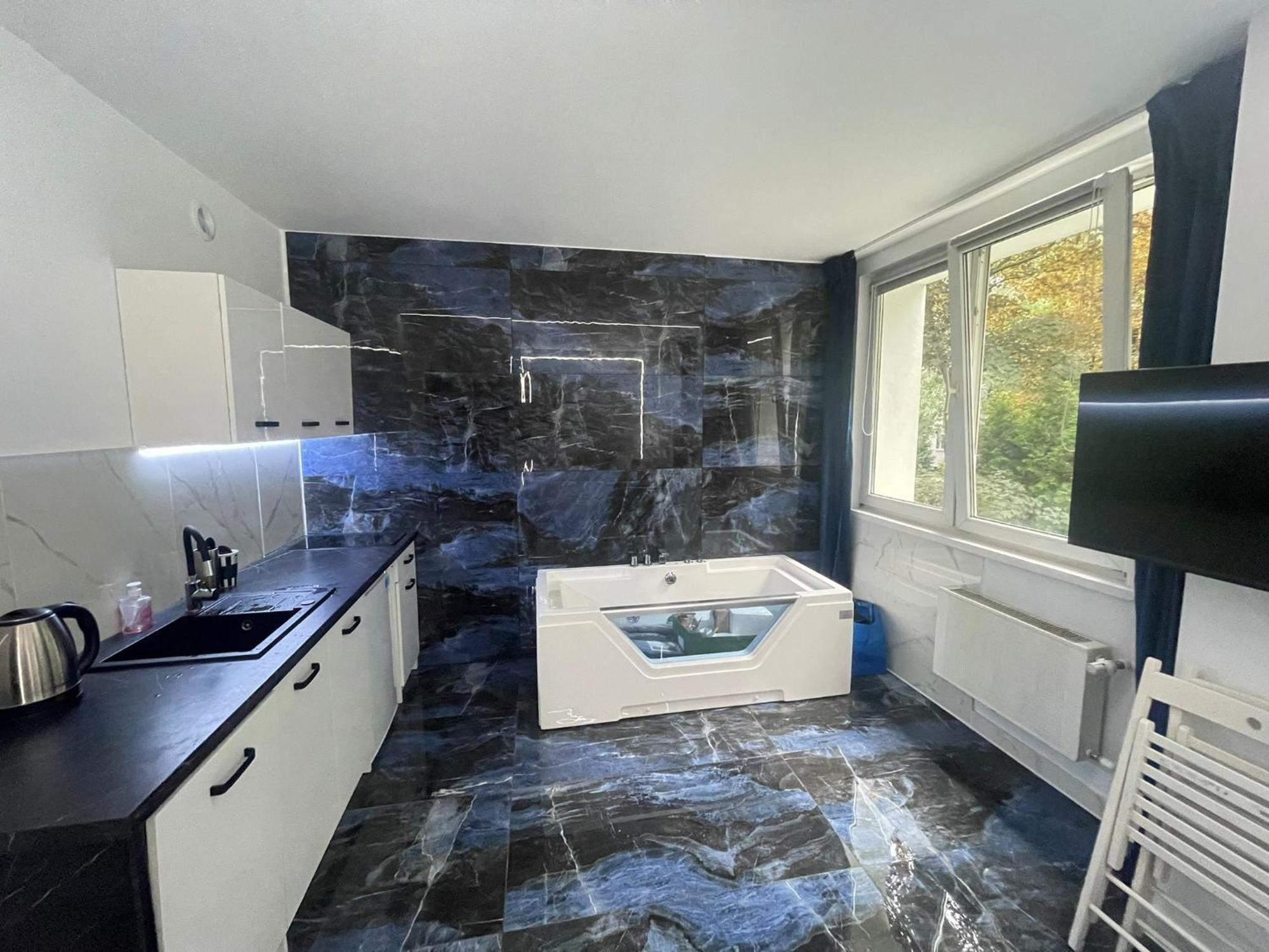 Yourapart Karmelicka Z Jacuzzi