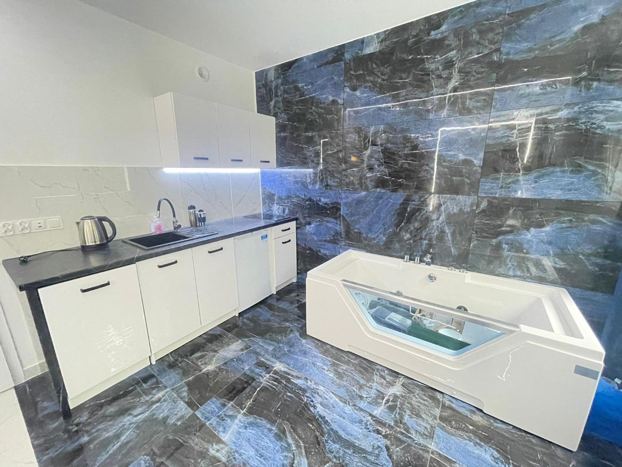 Apartment Yourapart Karmelicka Z Jacuzzi *