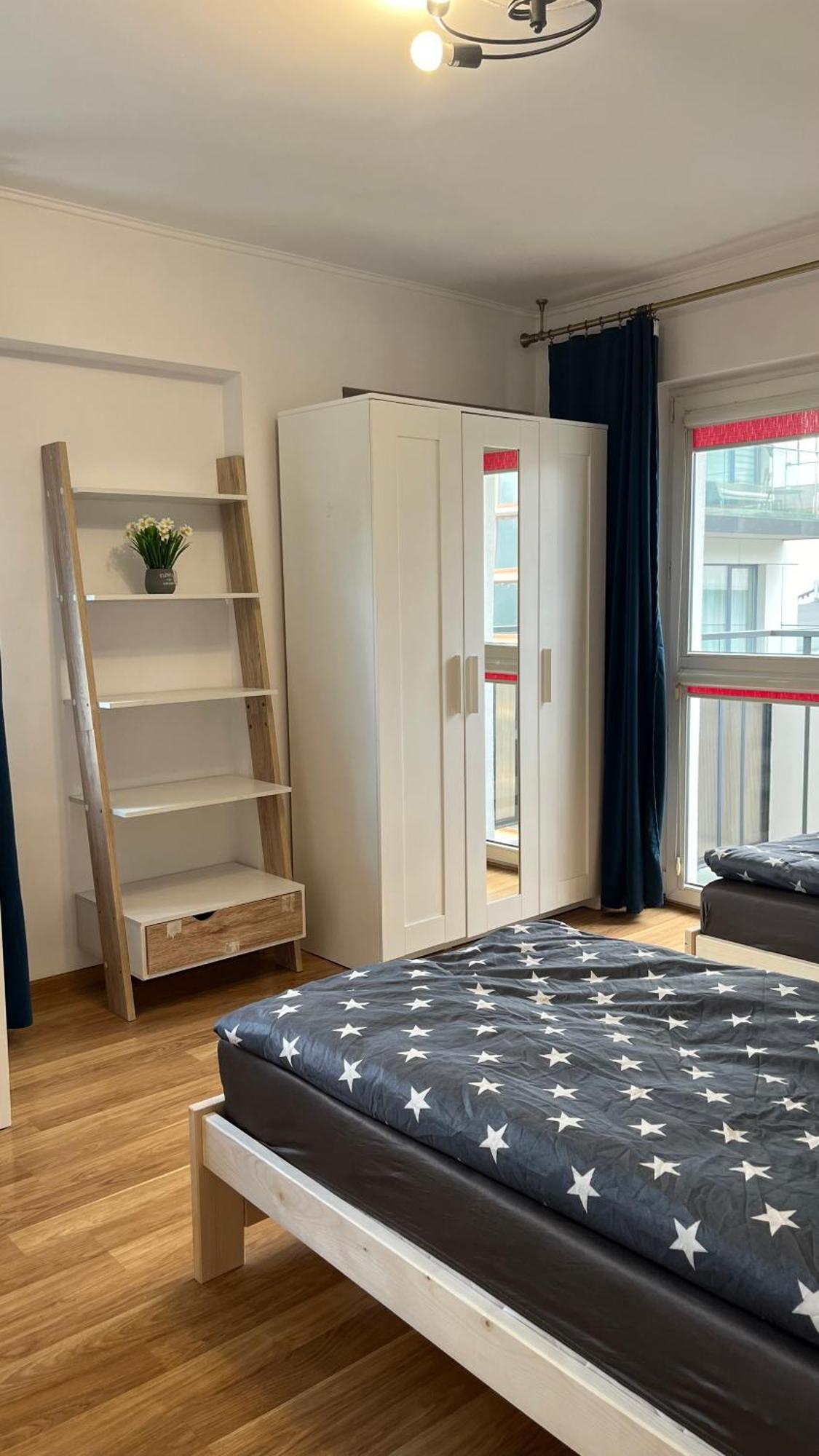 Homestay In - C116-118 *