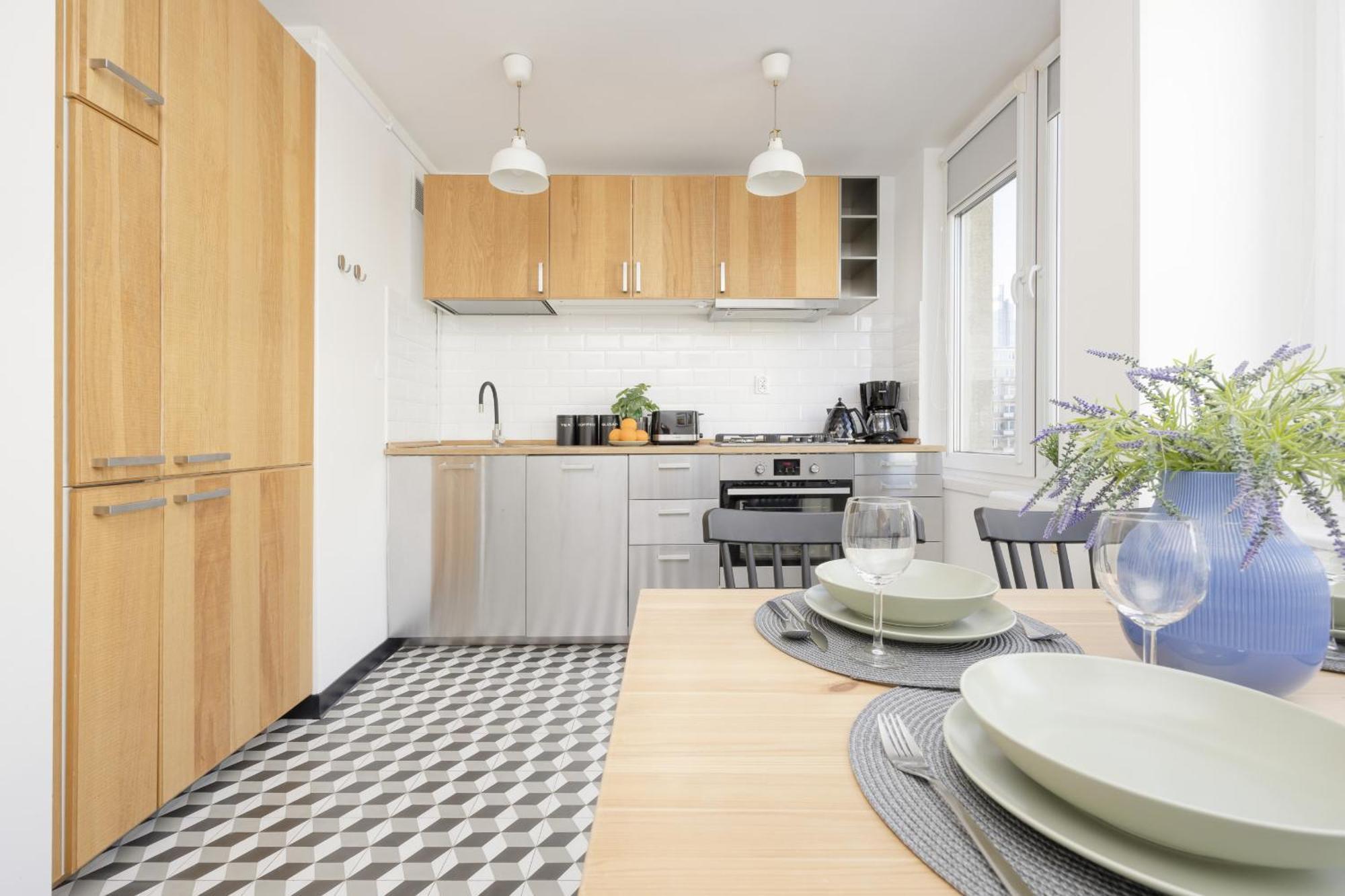 Elegant Grey Wspolna Srodmiescie In By Renters