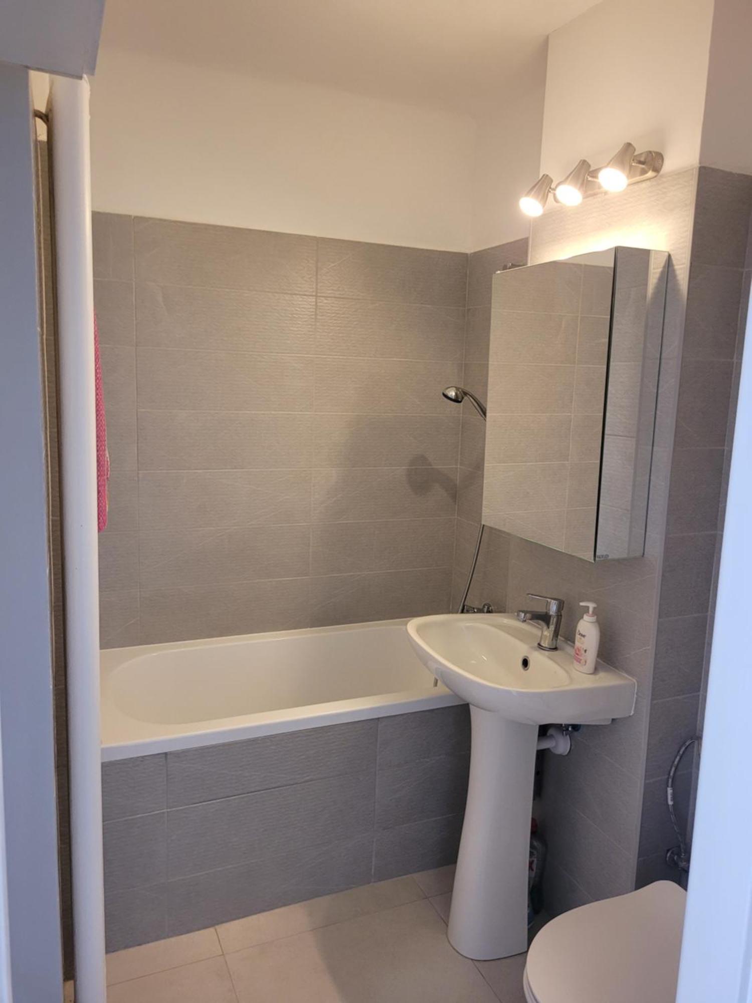 Rooms Near Rondo Onz