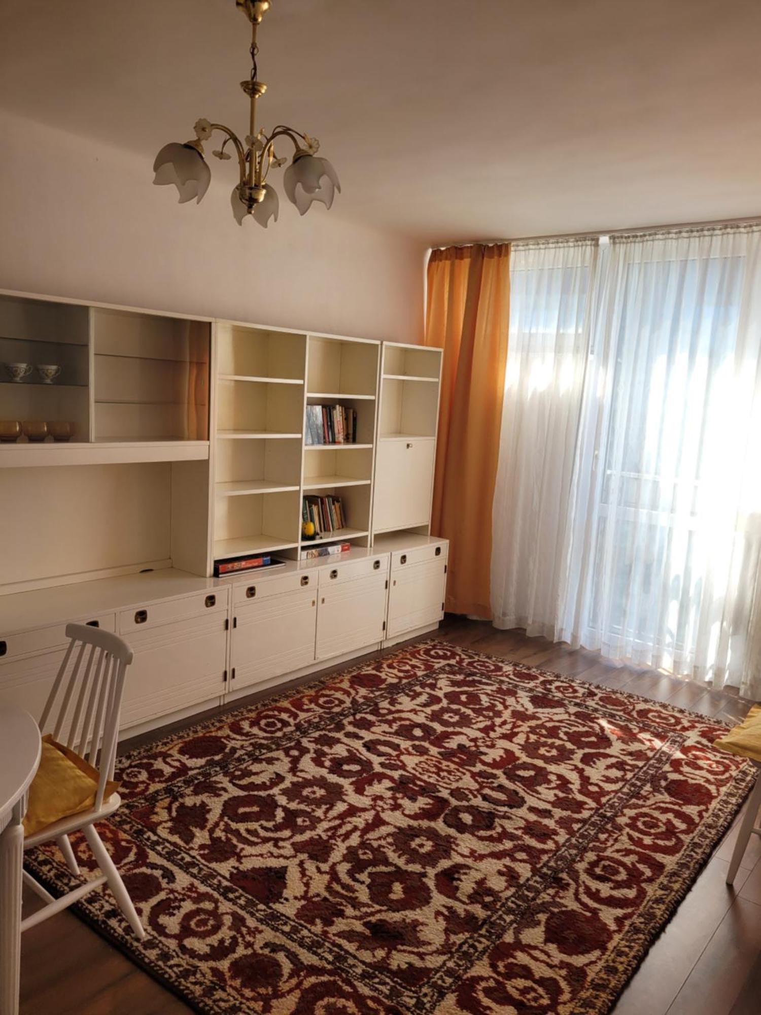 Hospedagem domiciliar Rooms Near Rondo Onz