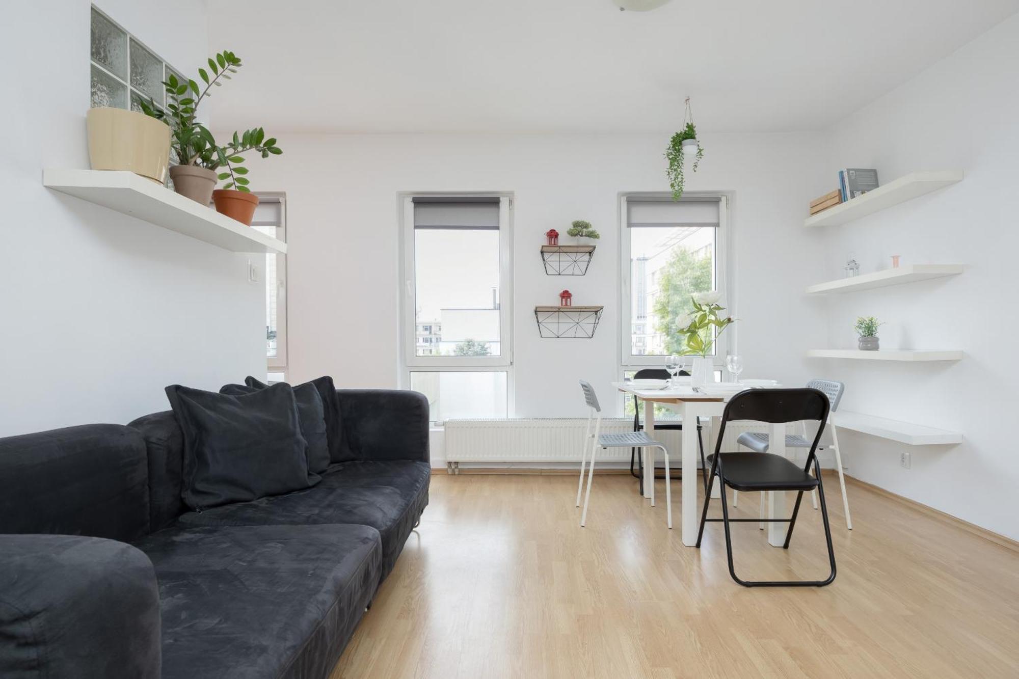 Rodzinne Studio Dla 4 Osob W Centrum Warszawy By Renters Warsaw