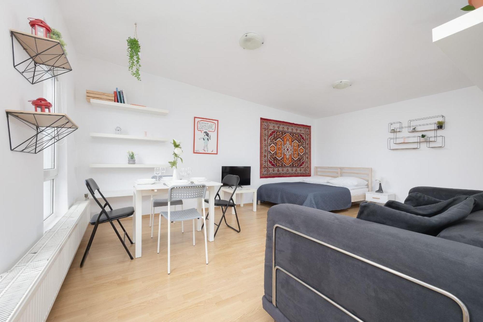 Rodzinne Studio Dla 4 Osob W Centrum Warszawy By Renters * Warszawa