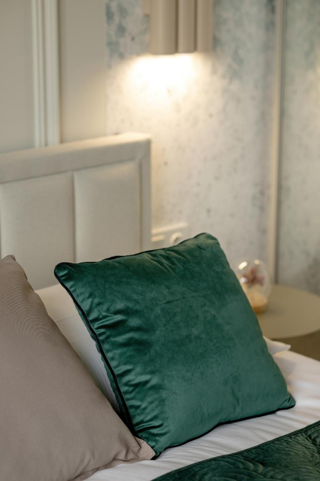 Apartament Zupnicza Elegant With Balcony By Renters