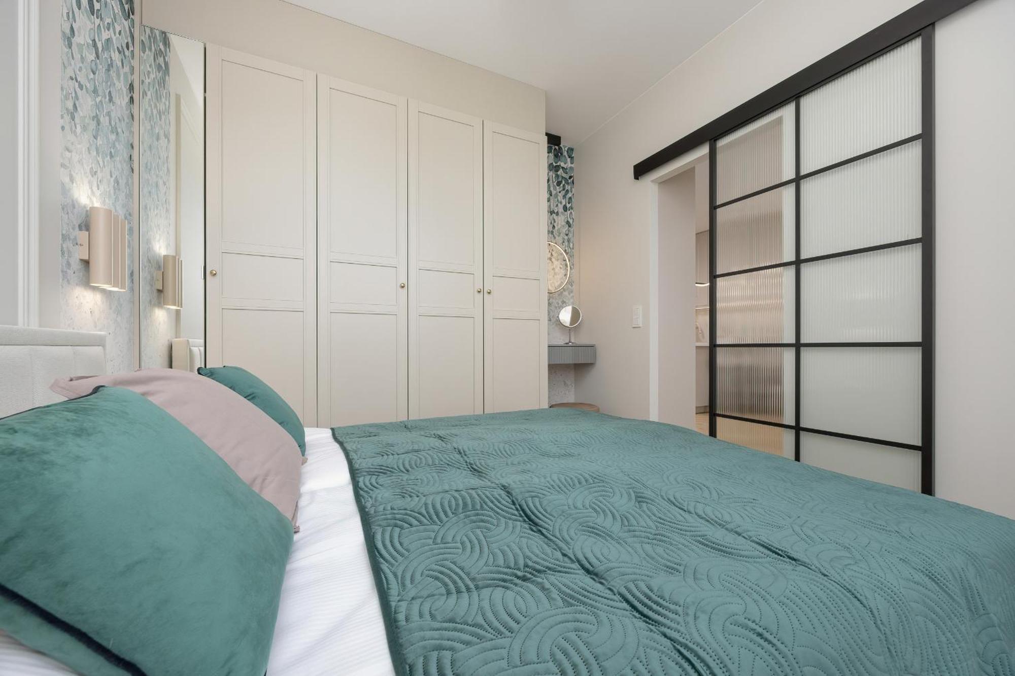 Zupnicza Elegant With Balcony By Renters