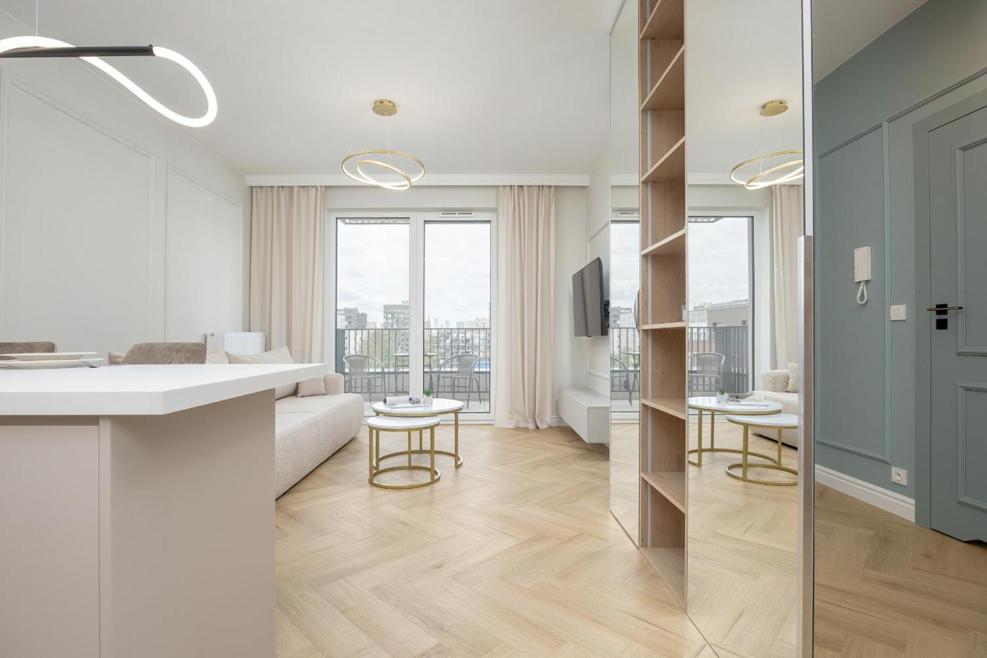Zupnicza Elegant With Balcony By Renters Apartament