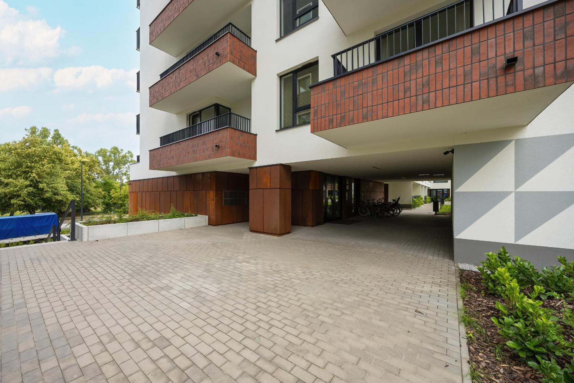 Zupnicza Elegant With Balcony By Renters *