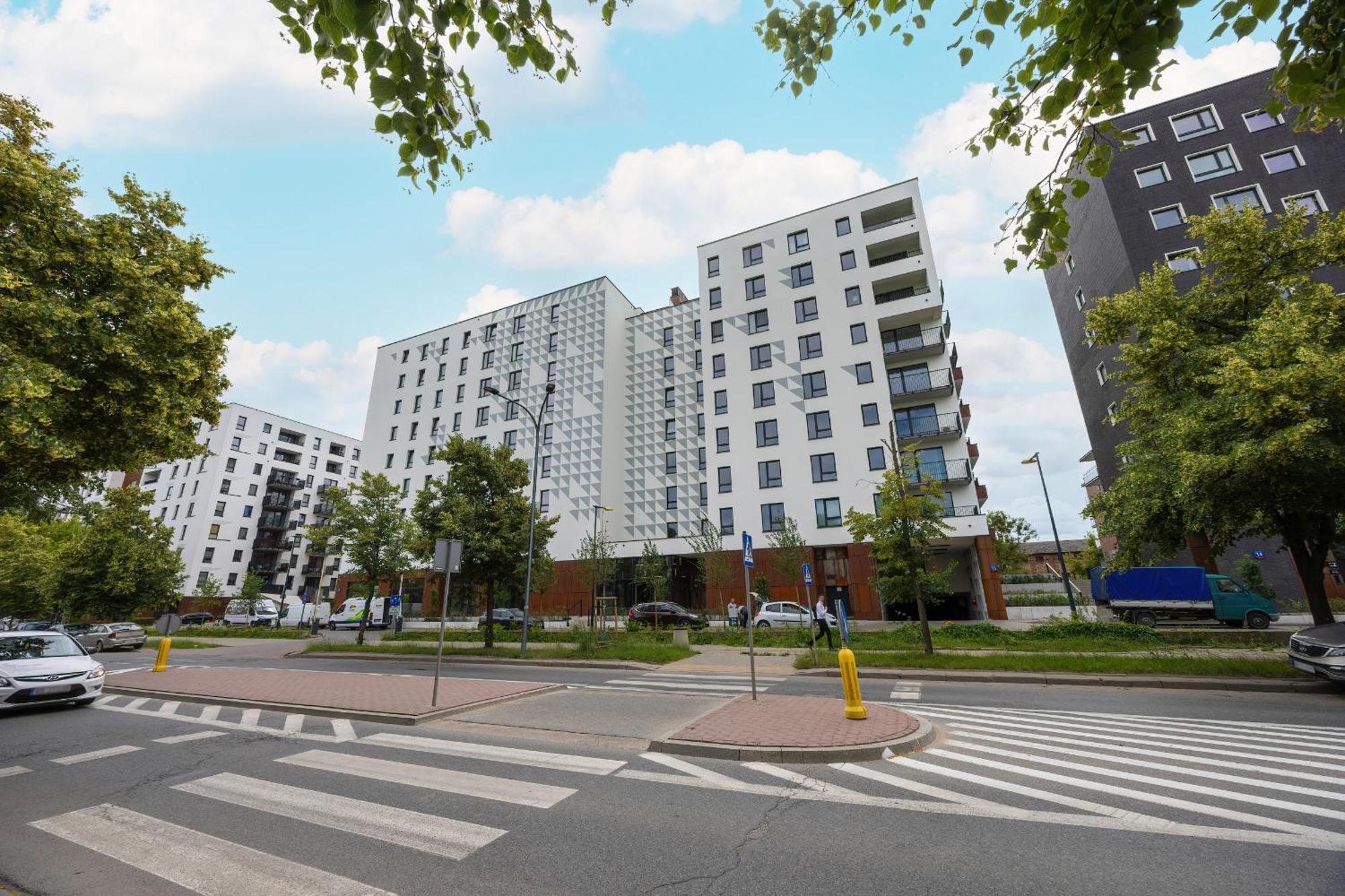 Apartament Zupnicza Elegant With Balcony By Renters *
