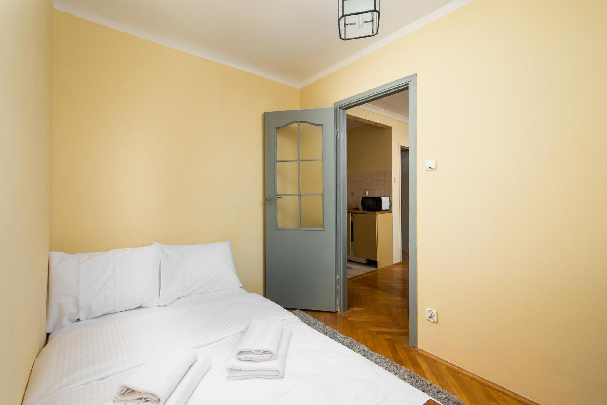 Apartment Saska Kepa Standard Warsaw