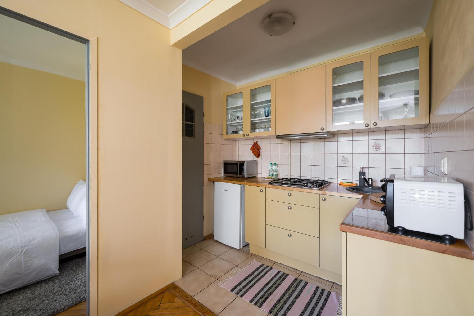 Saska Kepa Standard Apartment