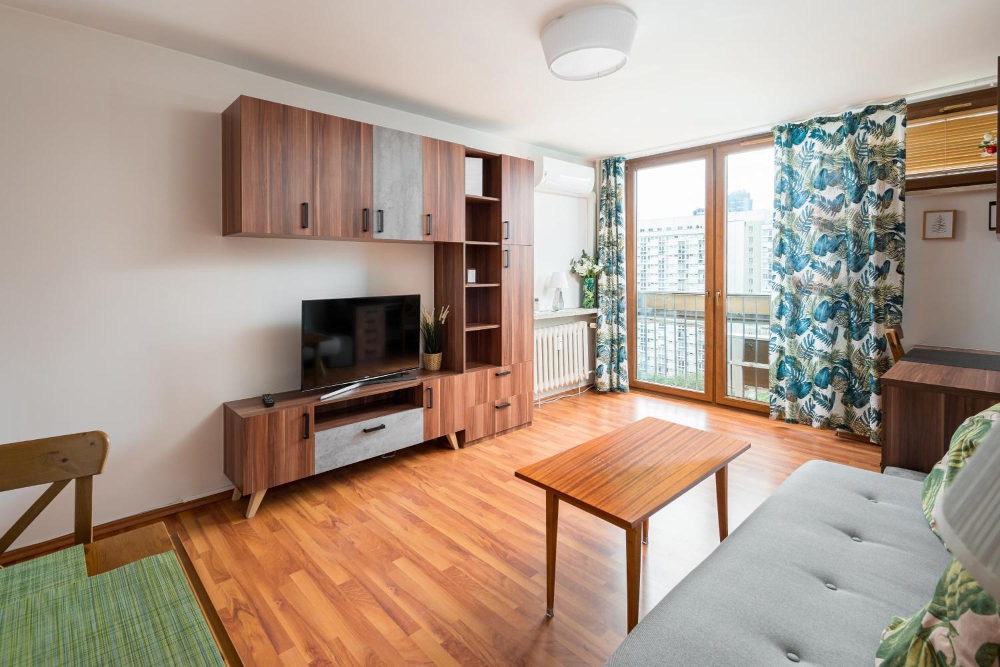 Park Mirowski Standard Apartment Warschau