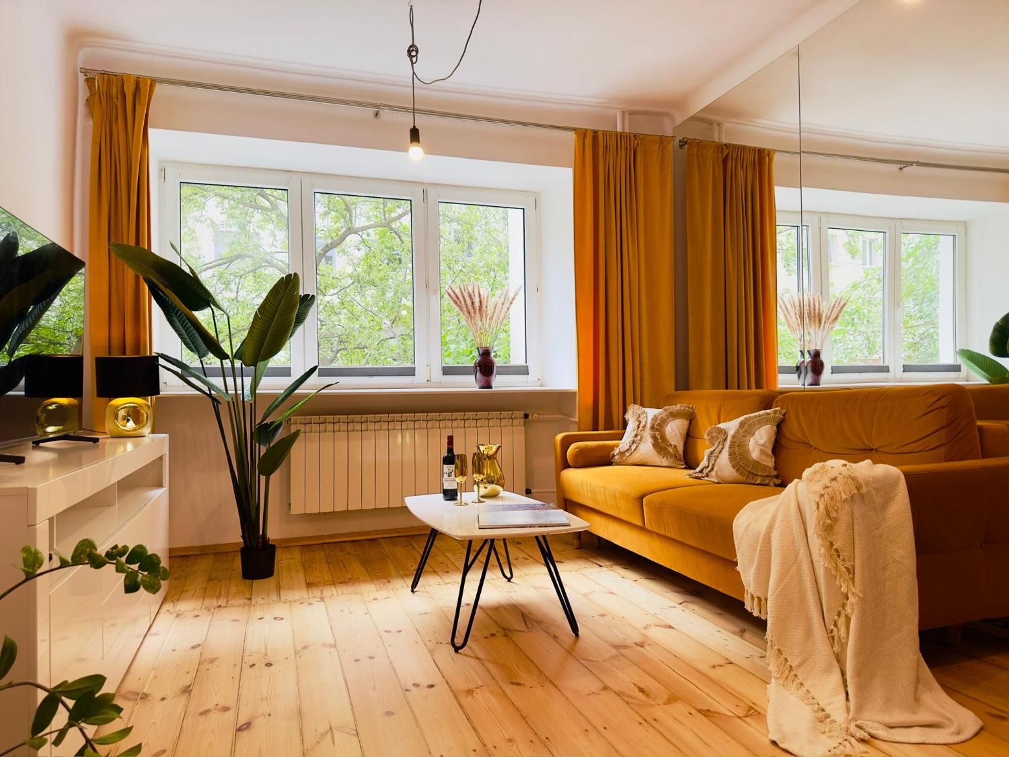 Luxury 4-bedroom In Centre - Self-check In & Fast Wifi Căn hộ Warsaw