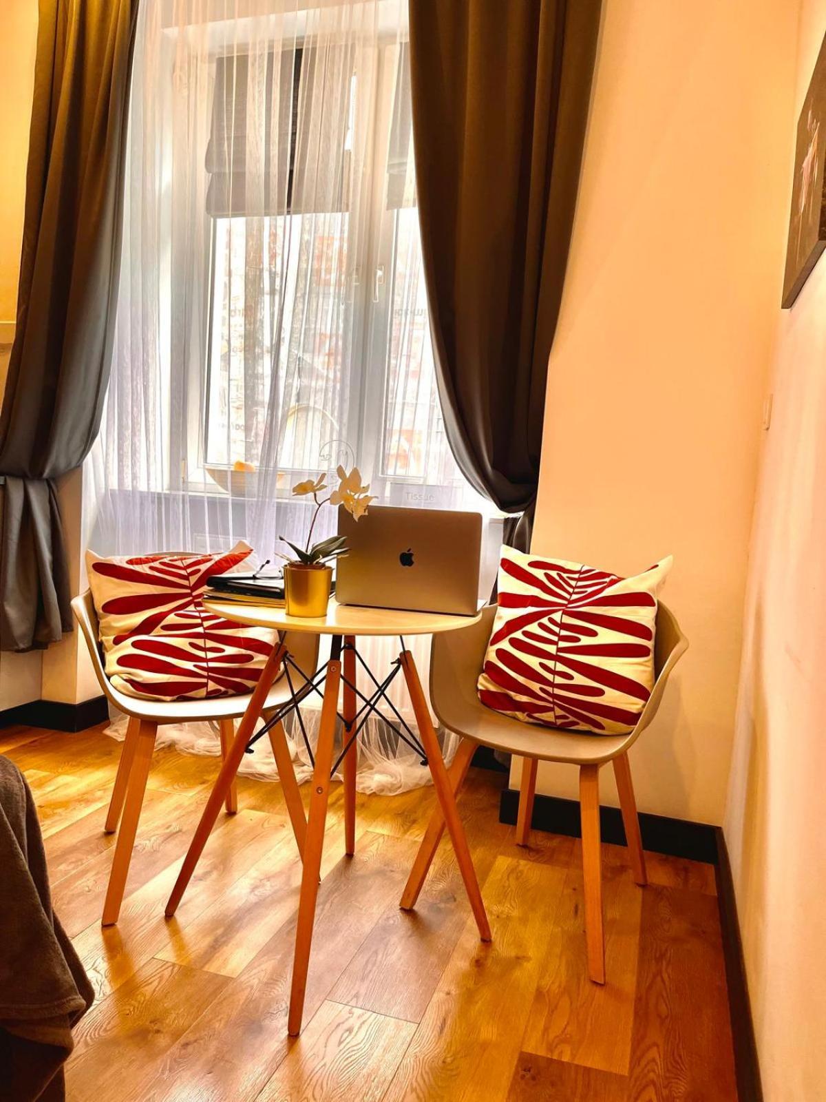 Amazing 1 Center, Sauna Apartment Warsaw