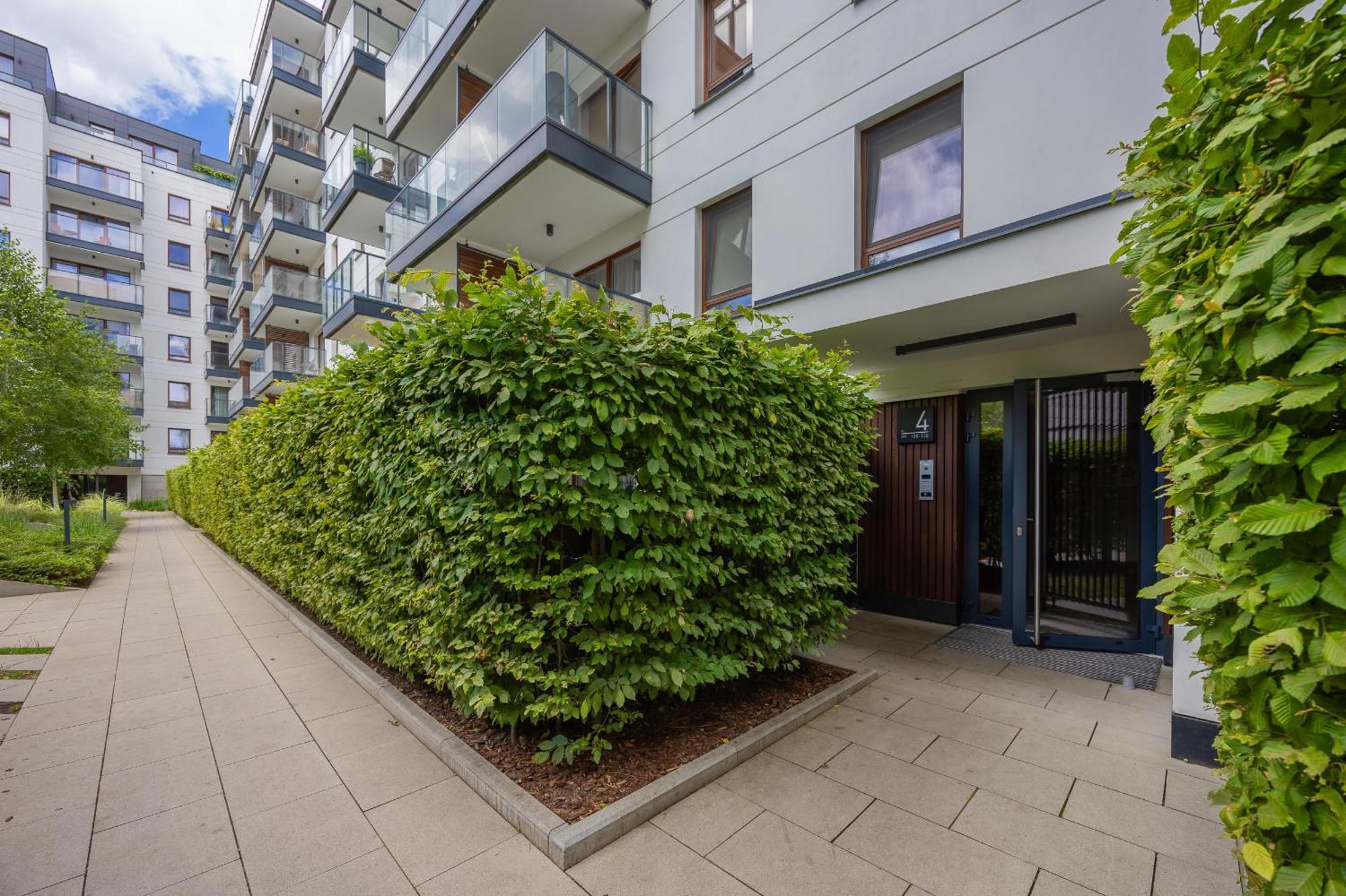 Klimatyzowany Z Parkingiem W Stolicy By Renters Apartment