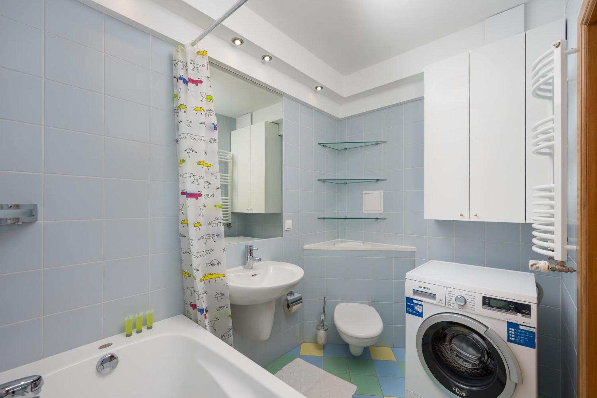 Metro Imielin 2-bedroom * Warsaw