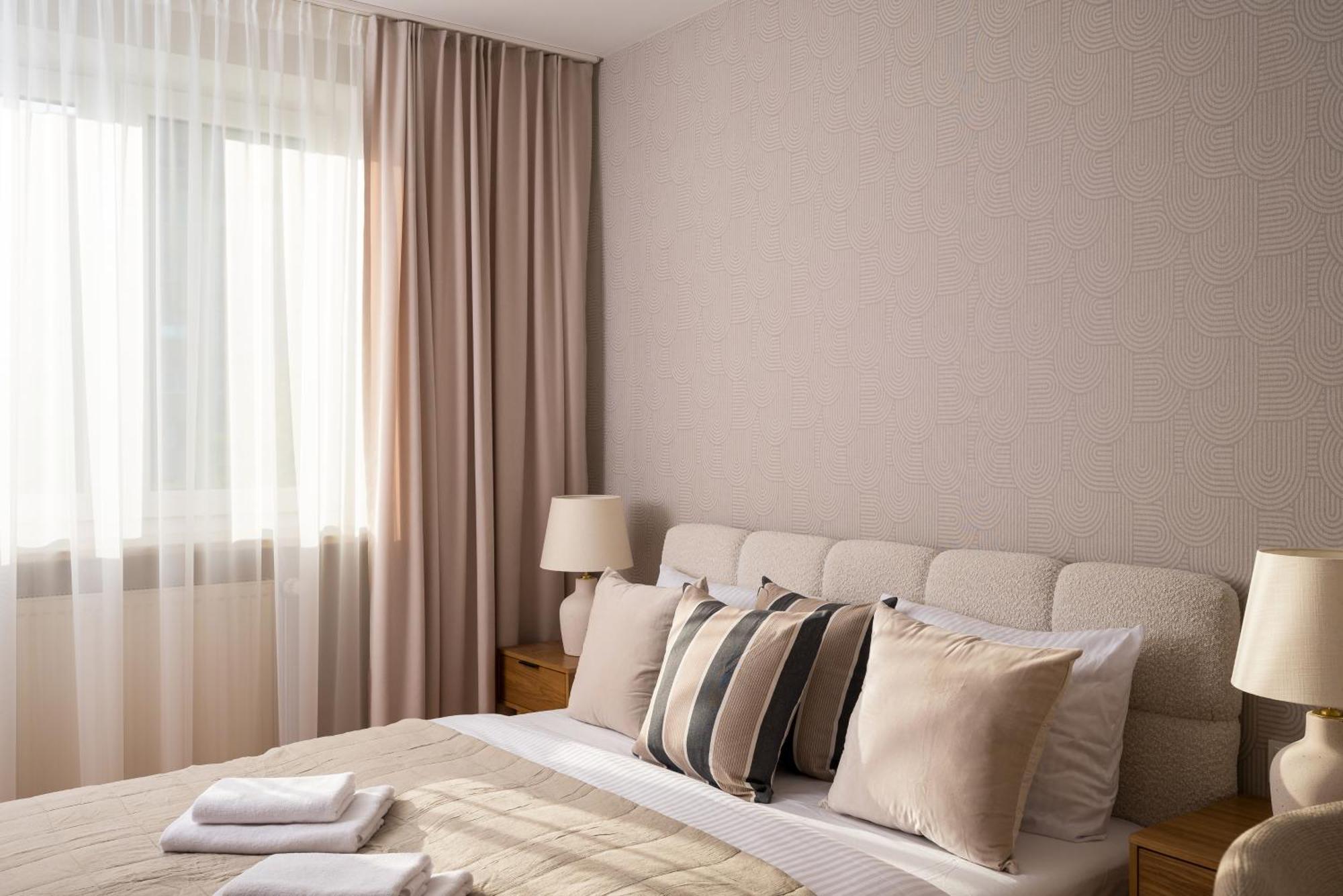 Metro Imielin 2-bedroom Warsaw