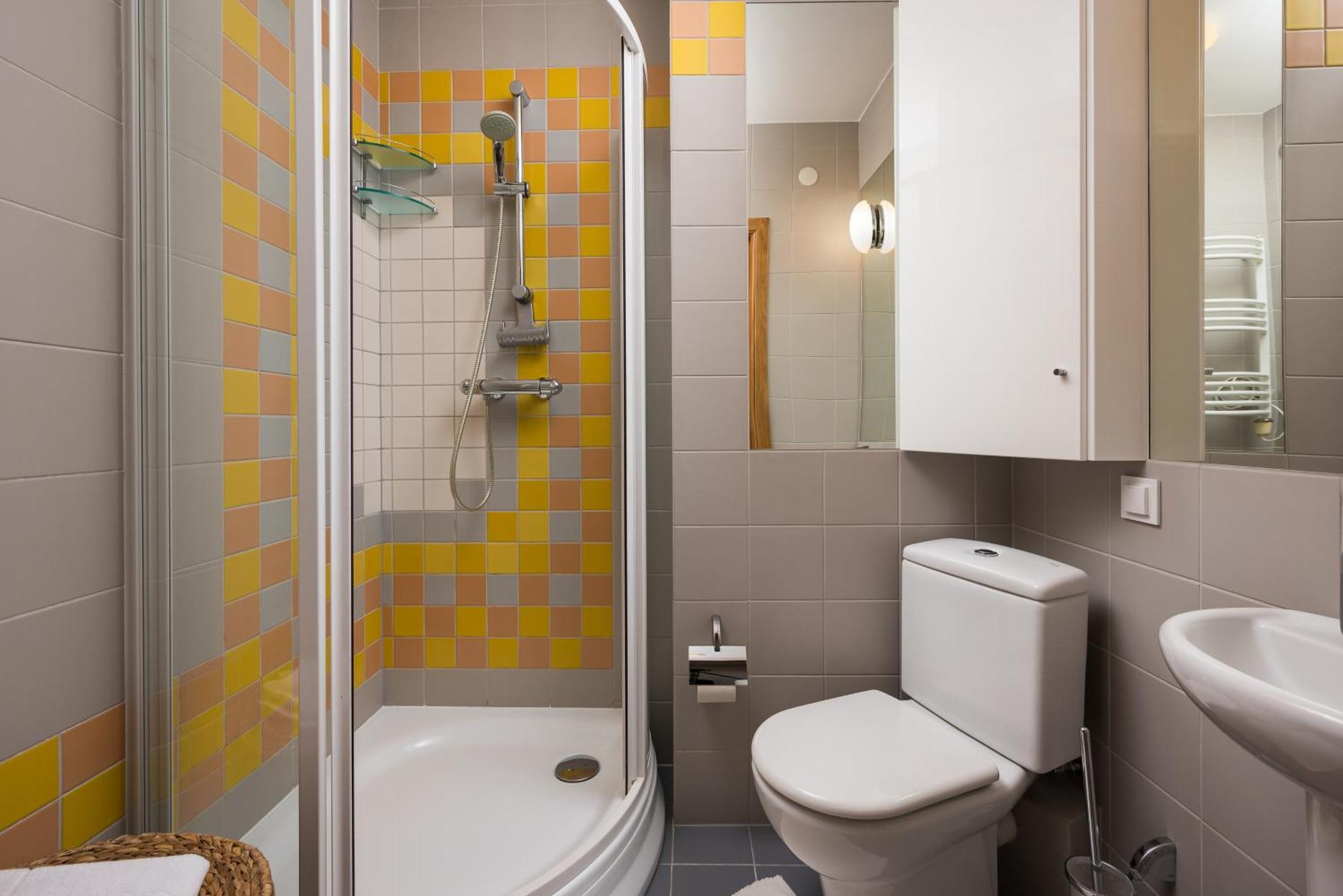 Metro Imielin 2-bedroom * Warsaw