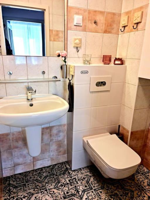 Zachodni Z Balkonem 4 Osoby Căn hộ *