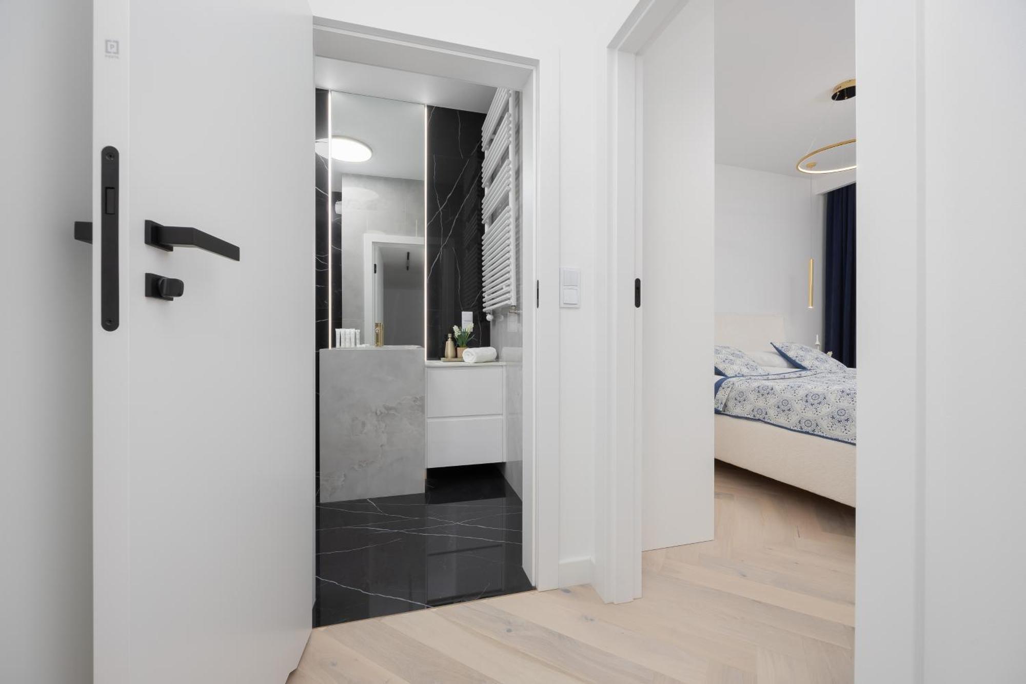 Lux Grzybowska With Parking By Renters Prestige Apartament Warszawa