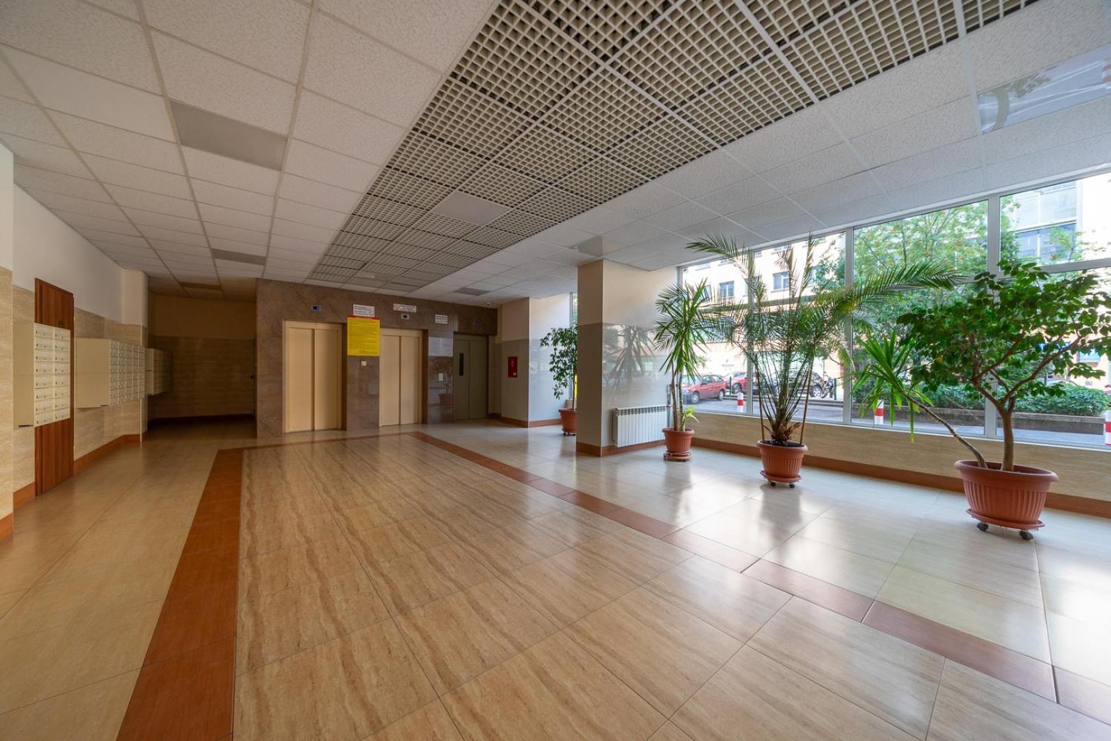 Hala Mirowska - 9th Floor, View - By Rentujemy Warsaw