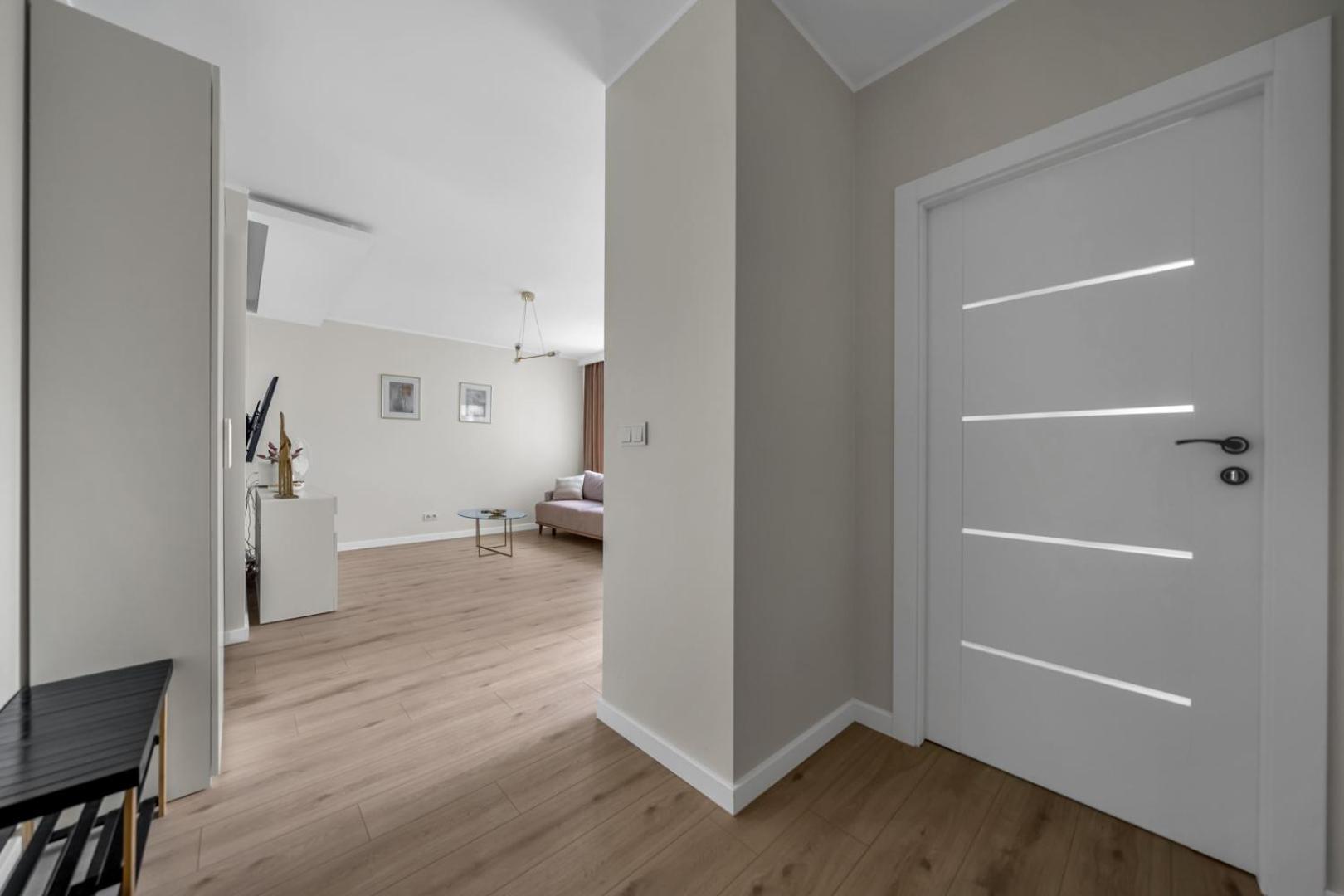 Căn hộ Praga - Parking & Balcony - By Rentujemy Warsaw