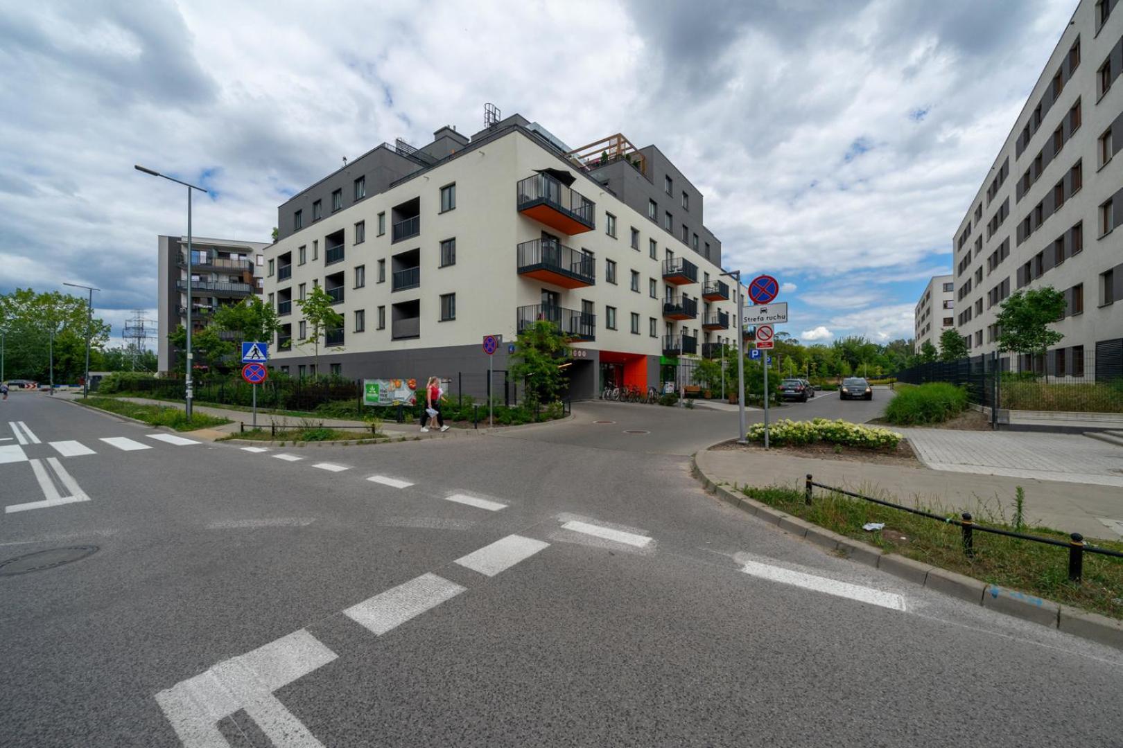 Căn hộ Praga - Parking & Balcony - By Rentujemy *