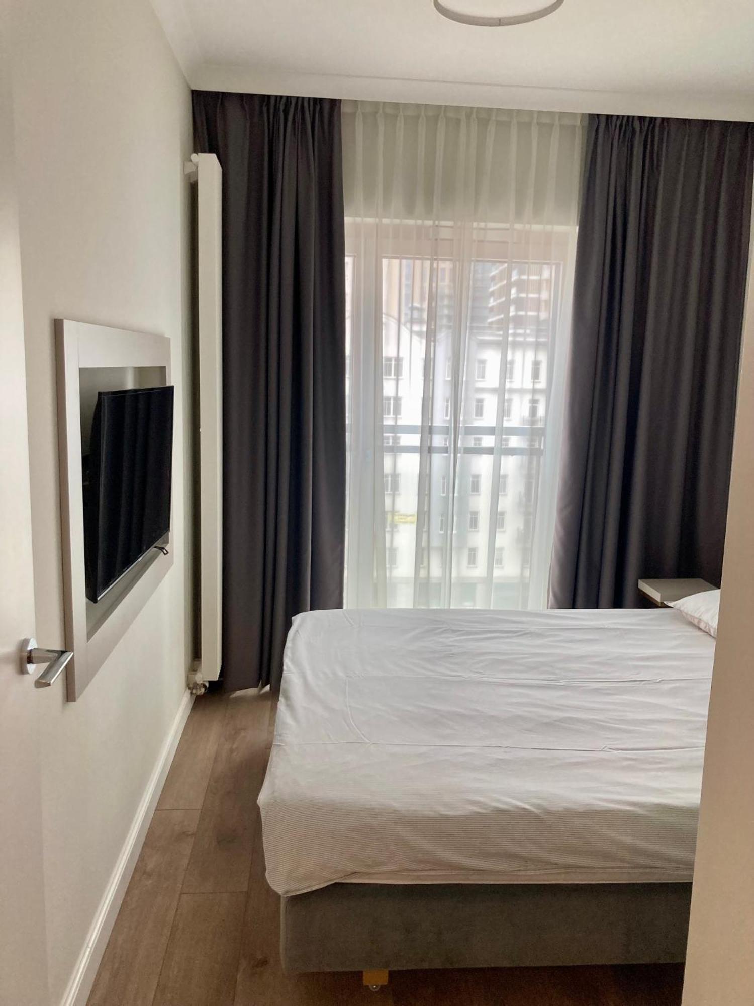 Apartment Mennica De Luxe Walicow 11 *
