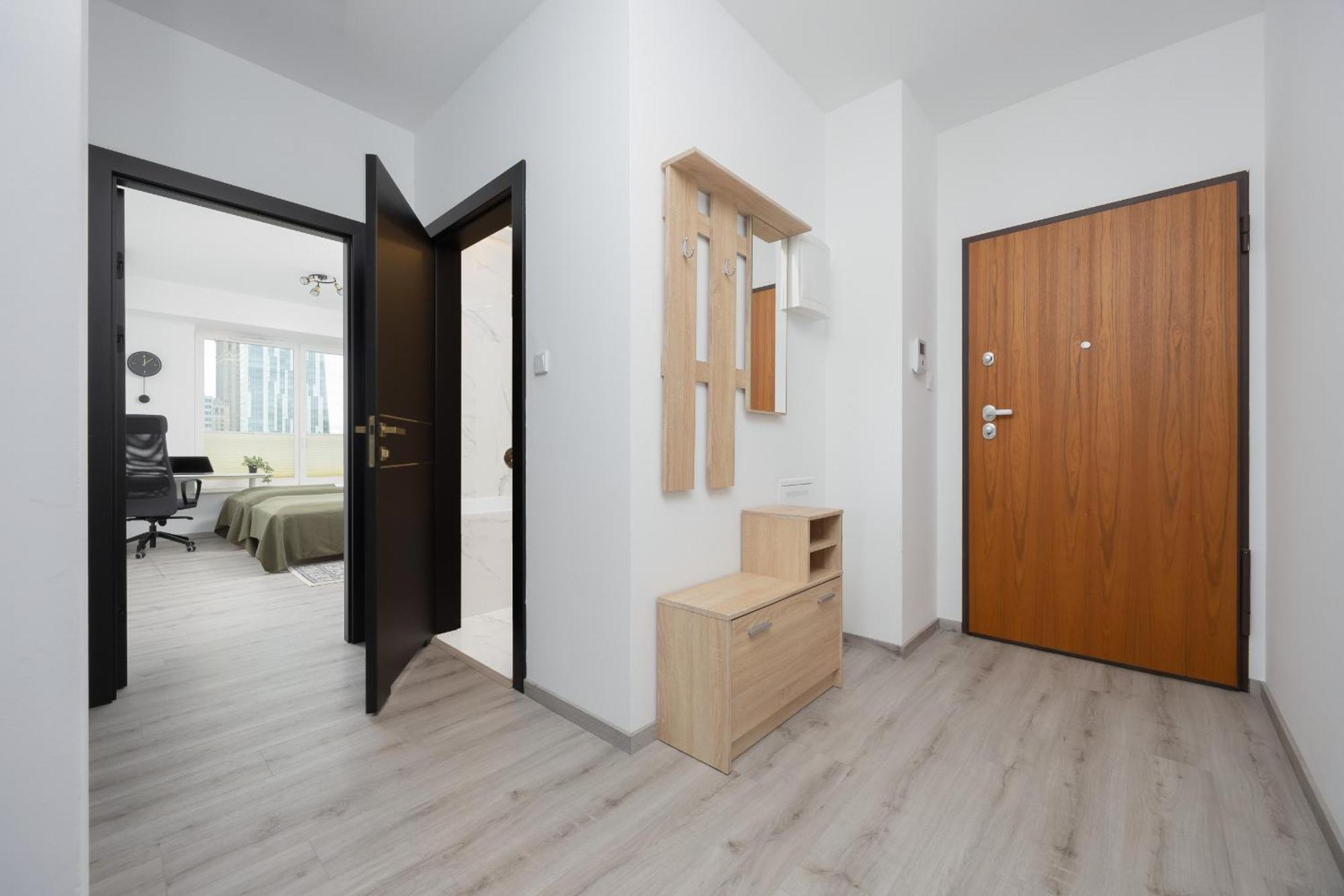 Apartment Z Widokiem Na Centrum 9 Pietro & Parking By Renters *
