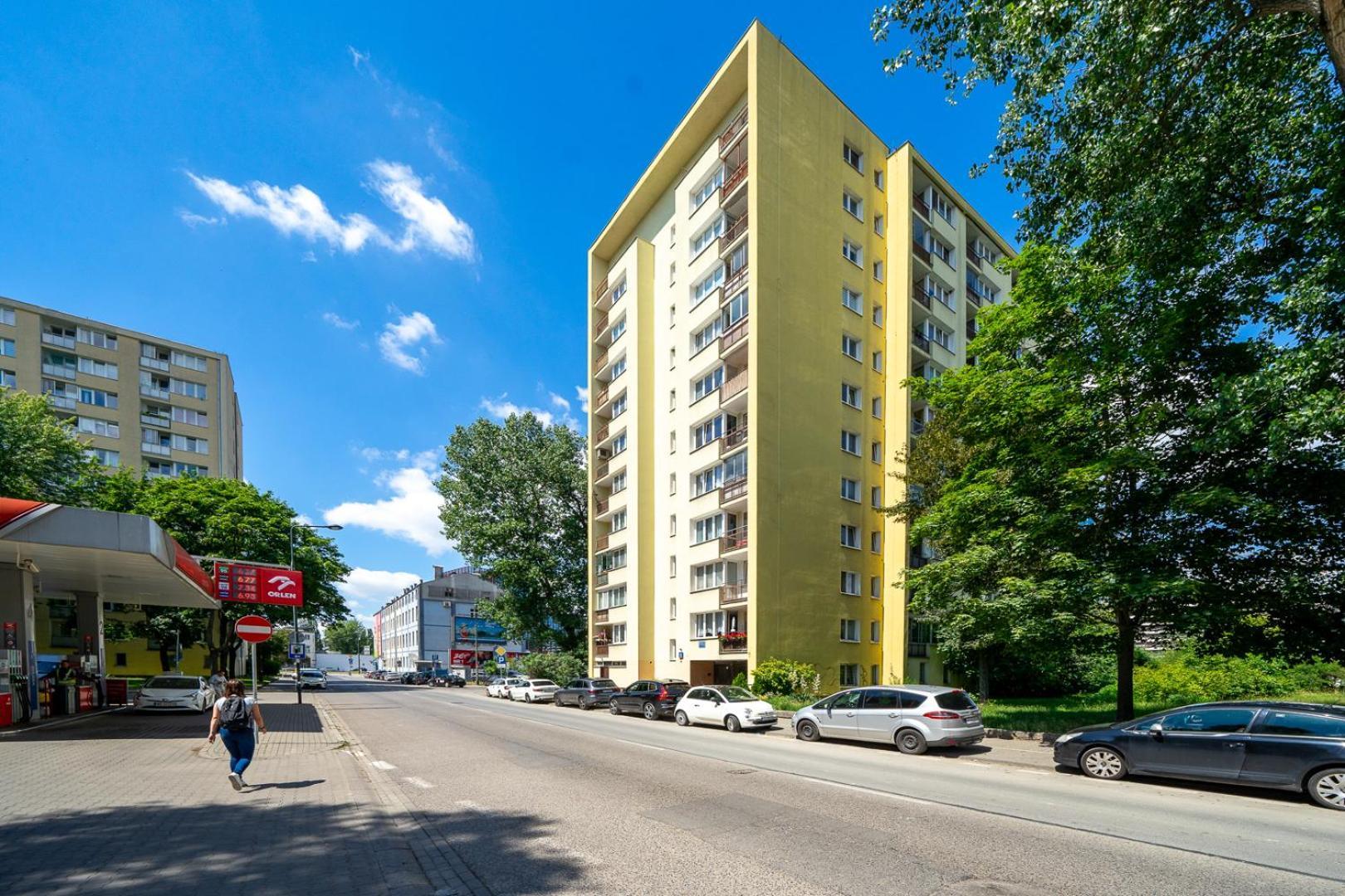 - 9th Floor, Balcony, Tram&bus - By Rentujemy Apartment *