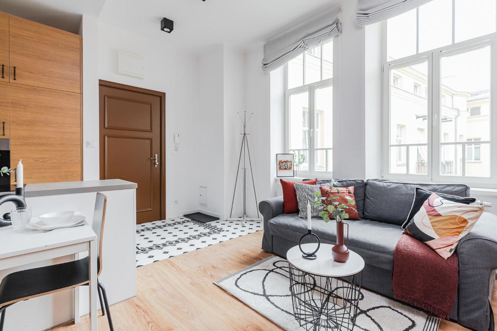 Superapart Brzeska 18 *