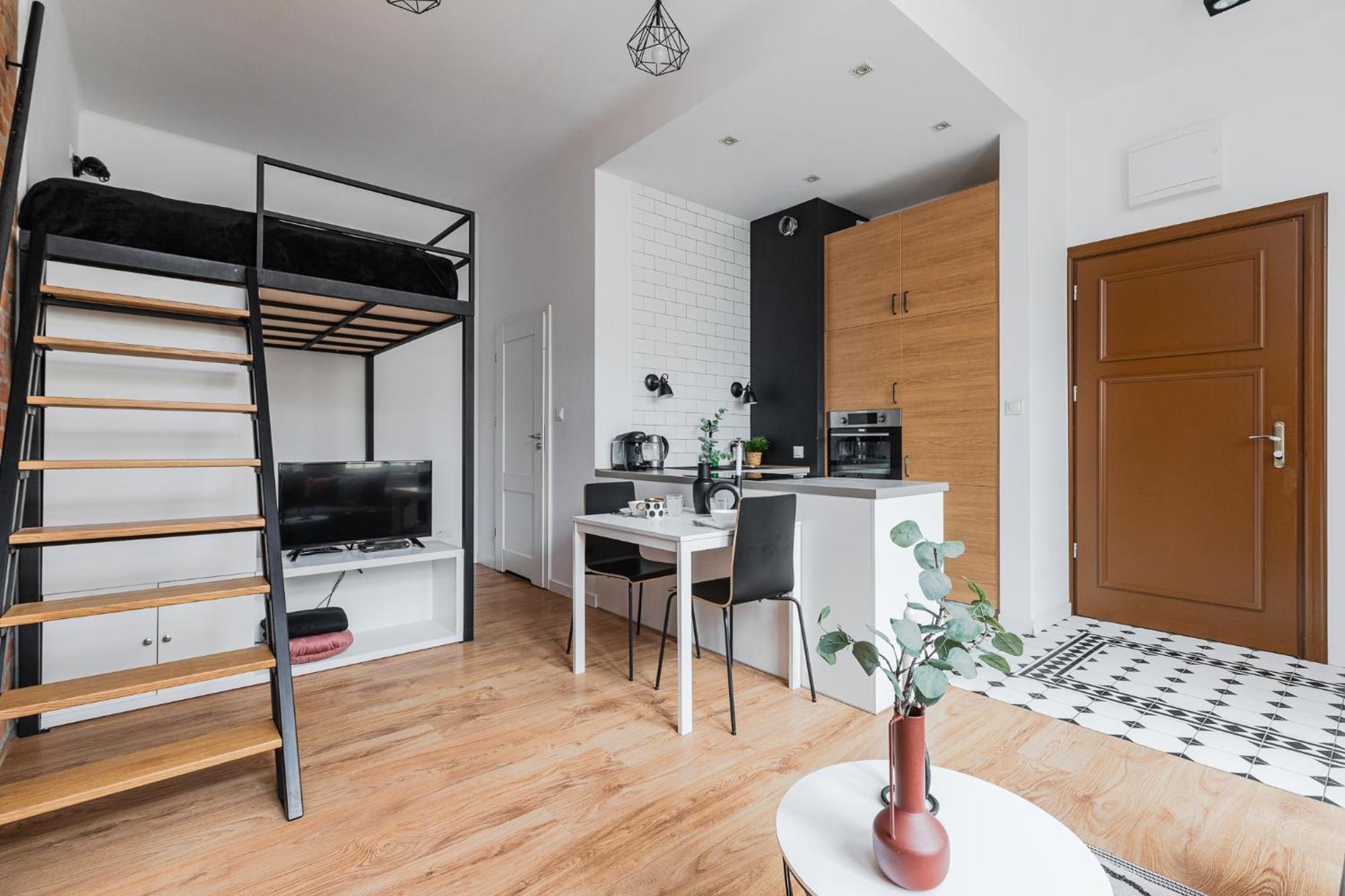 Superapart Brzeska 18 *