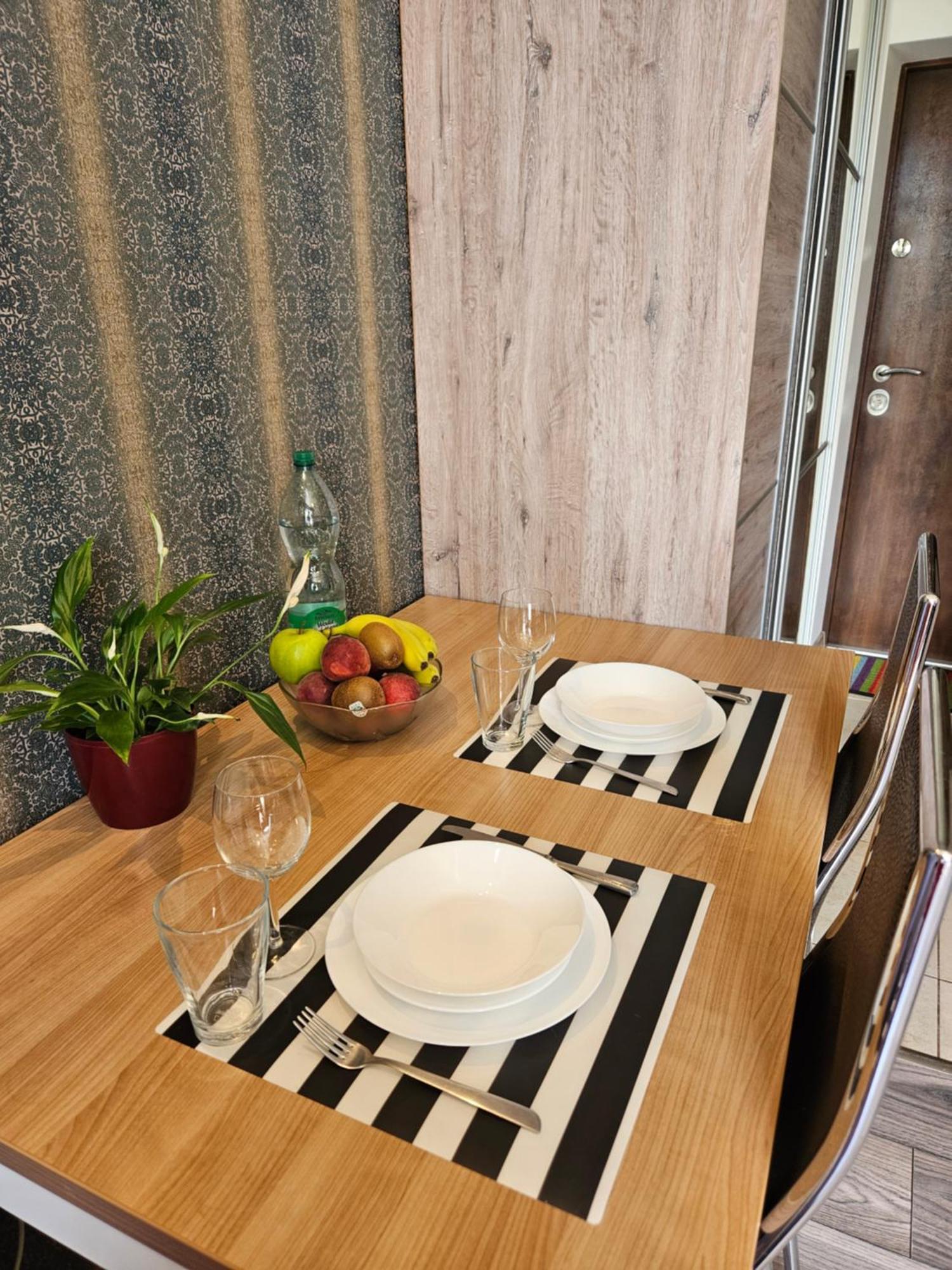 Close To Royal Lazienki Park, недалеко от олинек Apartamento