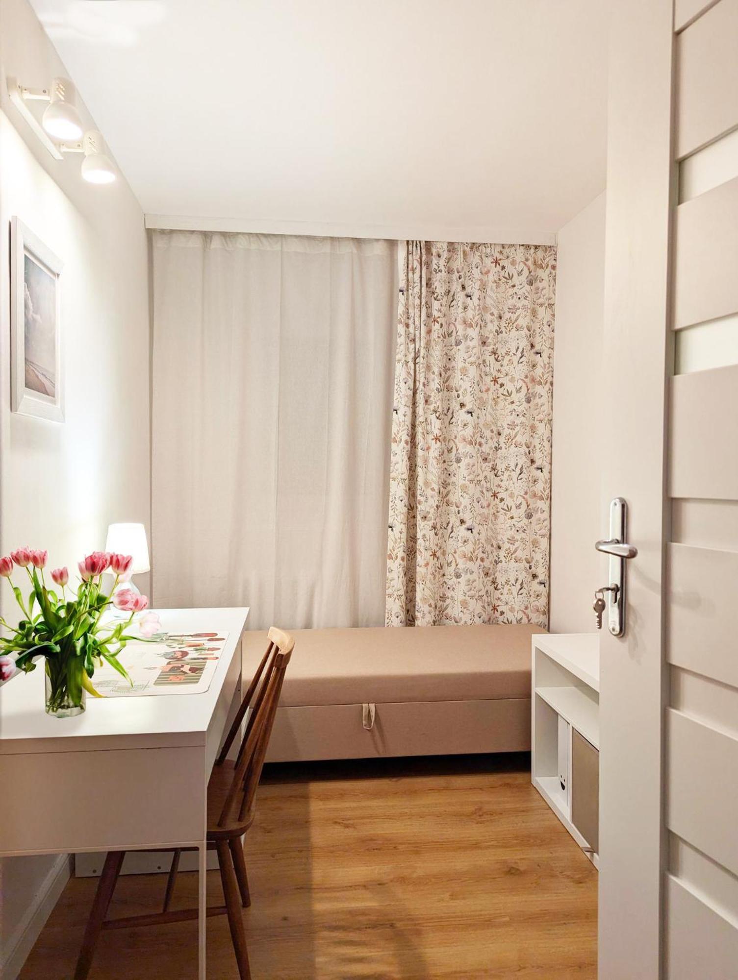 Hej! Jarzebskiego Apartment Warschau