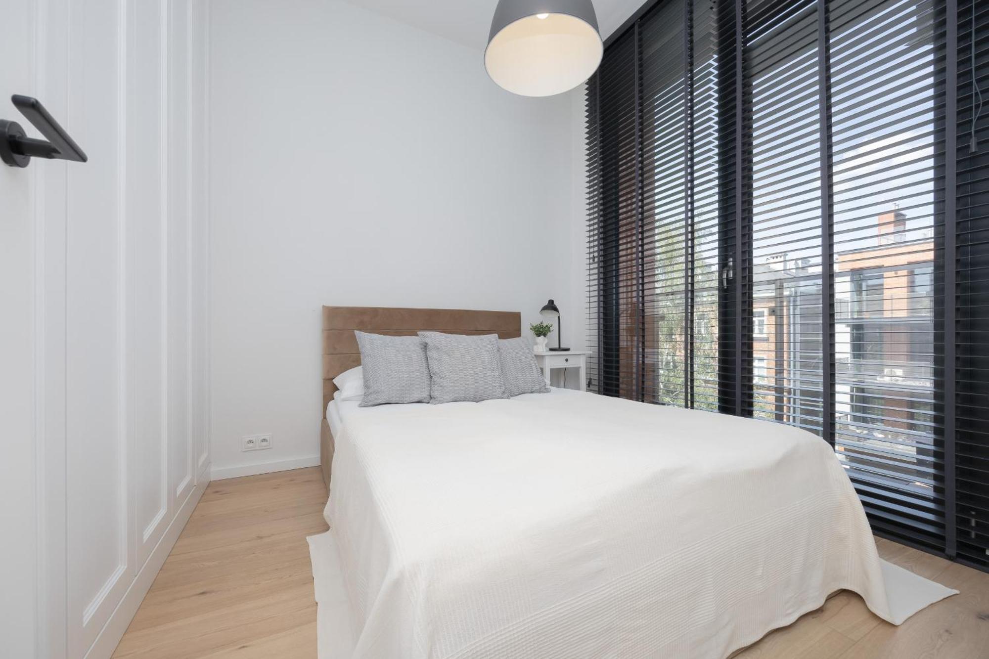 Apartment Modern & Bright Konesera Near To Pge National Stadium By Renters