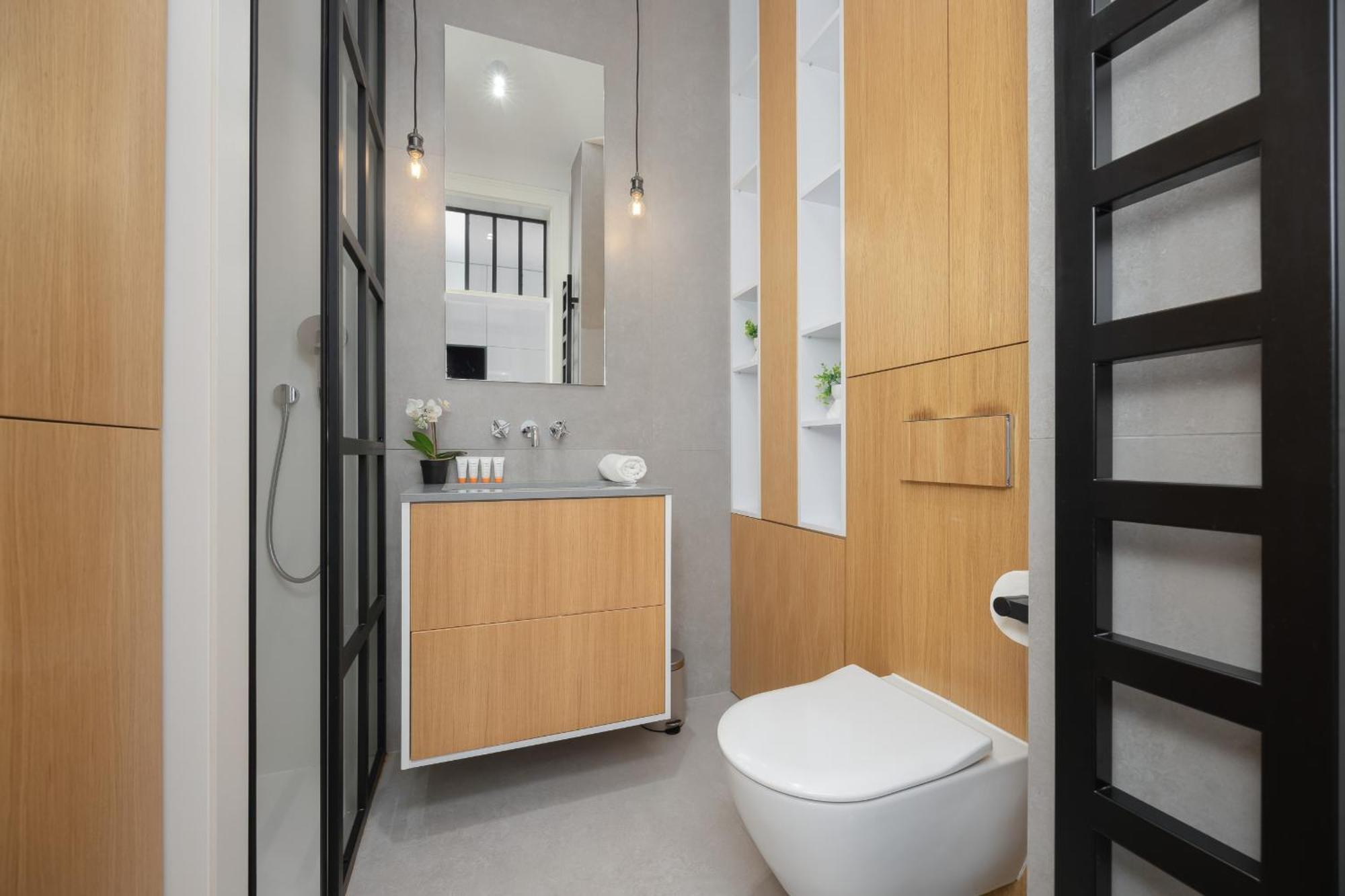 Apartment Modern & Bright Konesera Near To Pge National Stadium By Renters