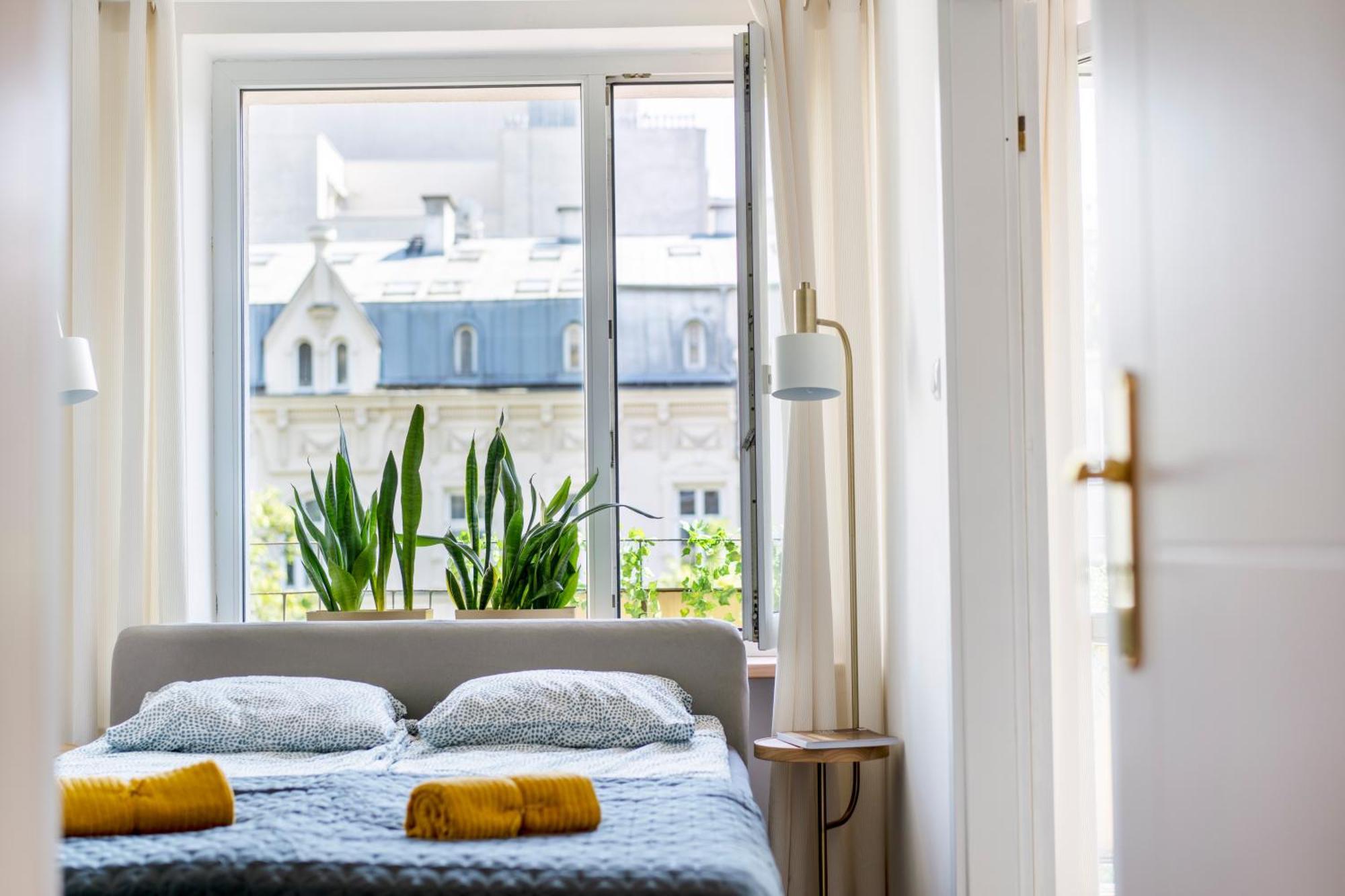 Apartment Greenpoint Hoza Warsaw