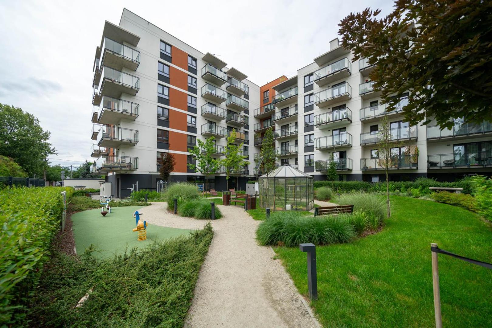 Apartament Jutrzenki - Gym, Balcony, Parking - By Rentujemy Warszawa