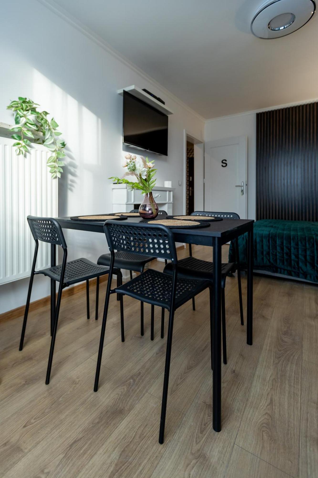 Unitapartament Short Rent In By Metro Station Rondo Onz With 3bedrooms 22