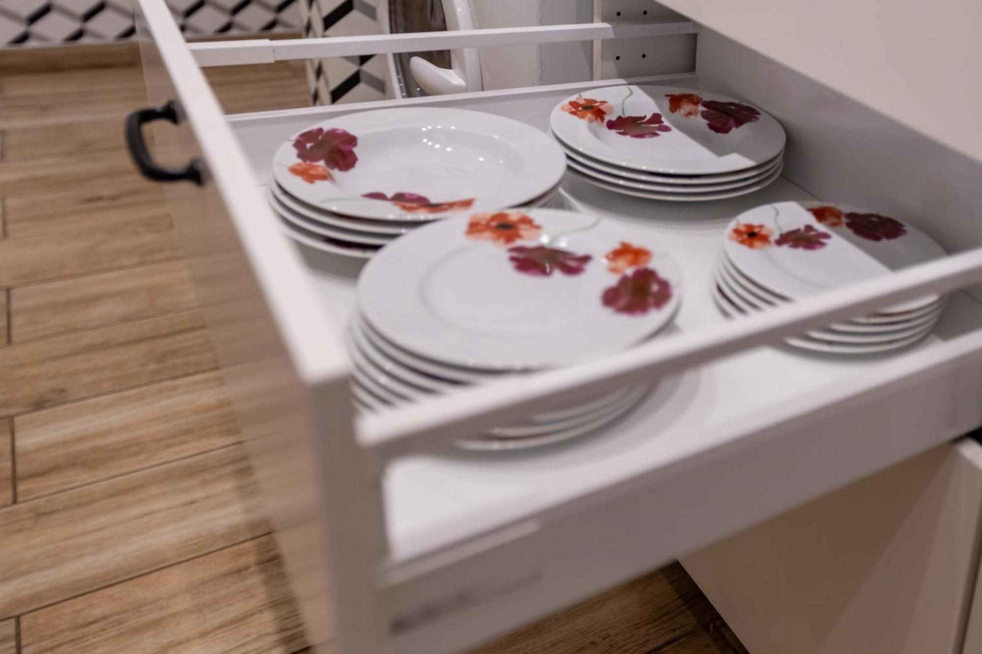 Unitapartament Short Rent In By Metro Station Rondo Onz With 3bedrooms 22 * Warsaw