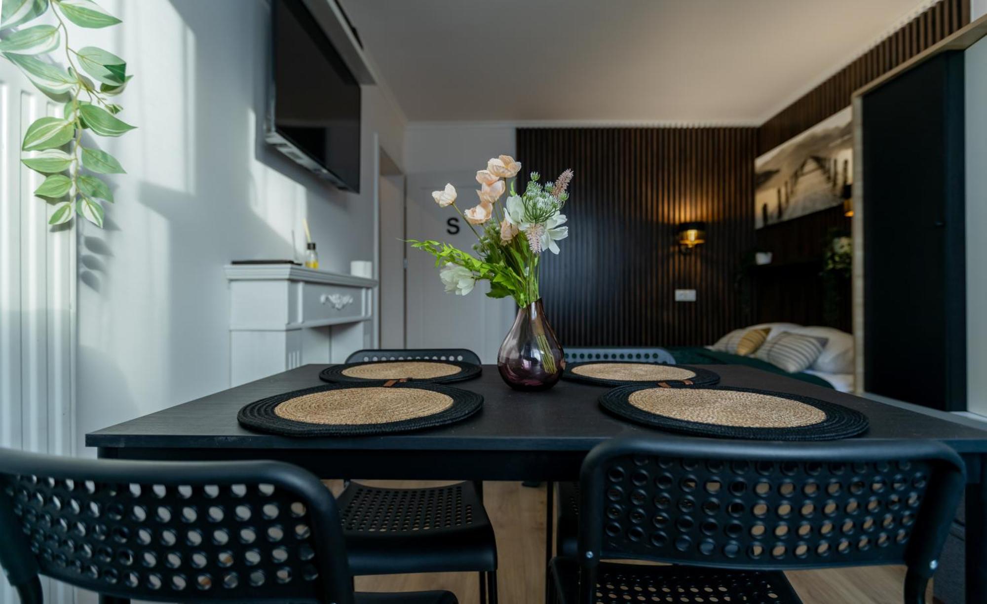 Apartment Unitapartament Short Rent In By Metro Station Rondo Onz With 3bedrooms 22