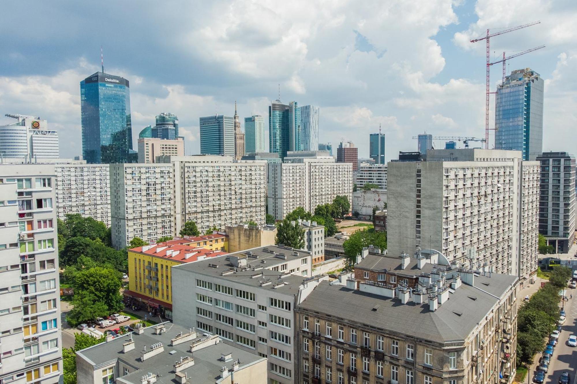 Apartment Unitapartament Short Rent In By Metro Station Rondo Onz With 3bedrooms 22